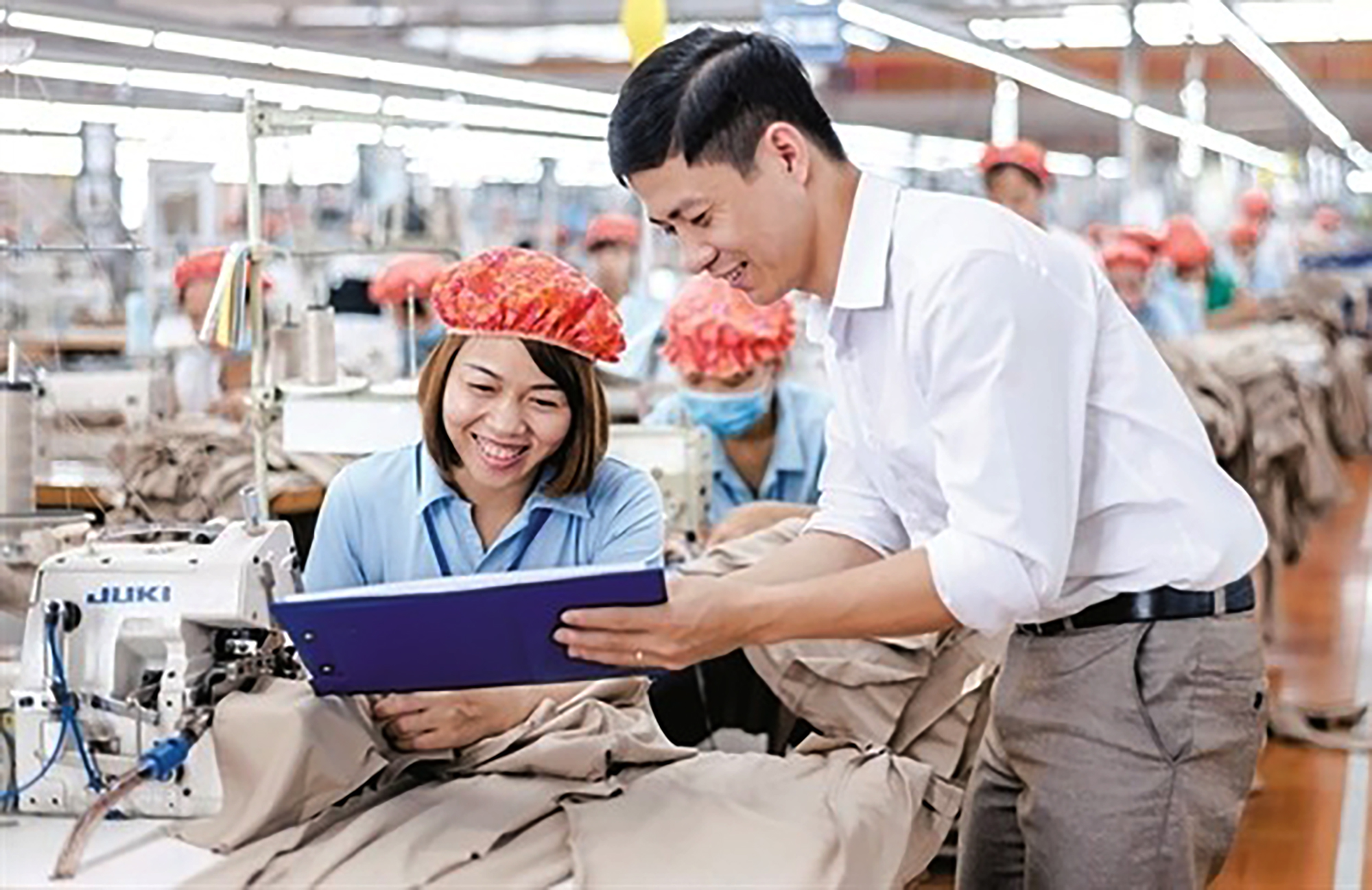 Nhiều doanh nghiệp c&ocirc;ng bố thưởng Tết sớm- Ảnh 1.