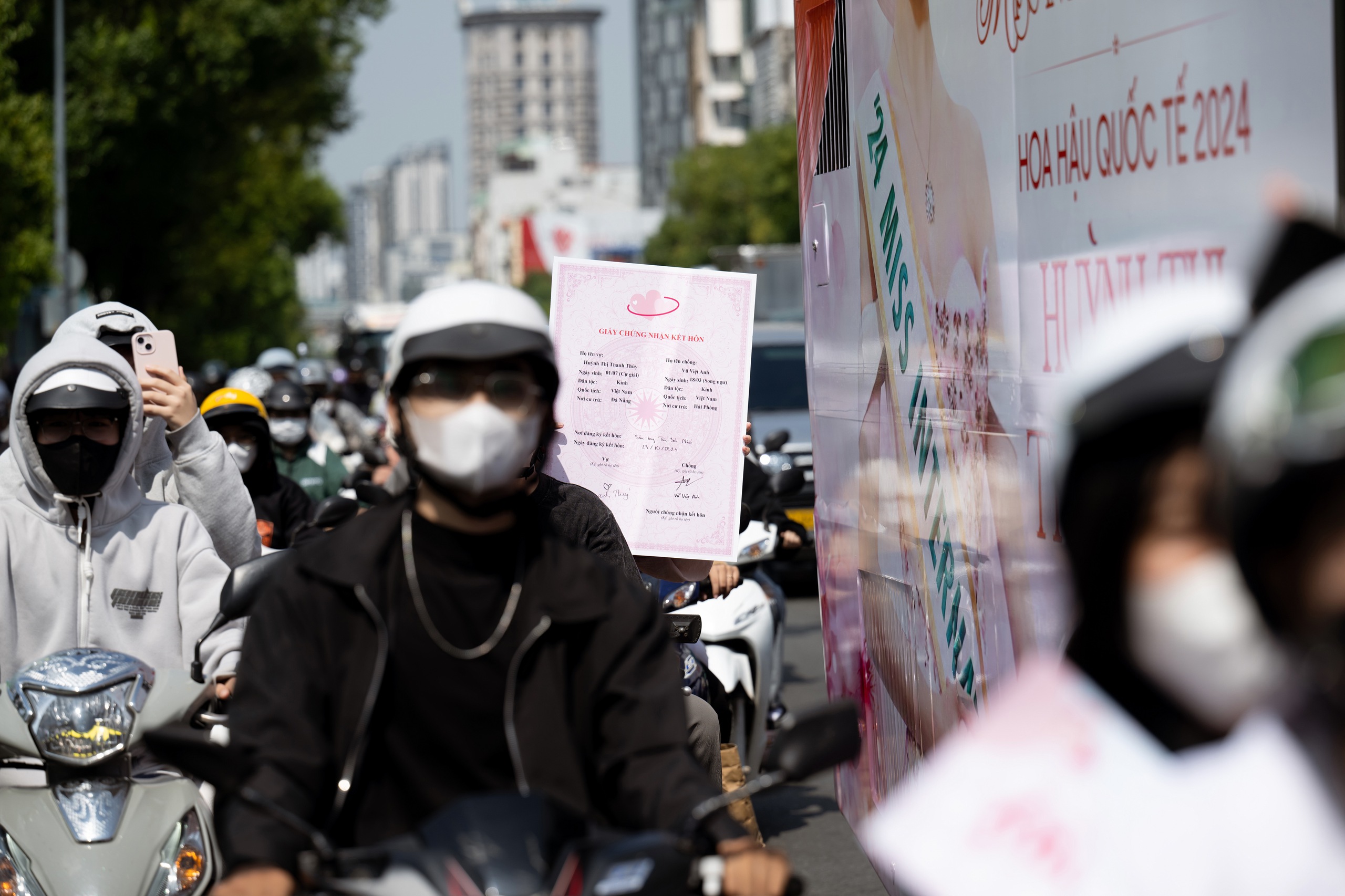 Vừa trở về, Hoa hậu Quốc tế Thanh Thủy đã muốn mang nguồn nước sạch đến cho bà con- Ảnh 13. Vừa trở về, Hoa hậu Quốc tế Thanh Thủy đã muốn mang nguồn nước sạch đến cho bà con- Ảnh 13.