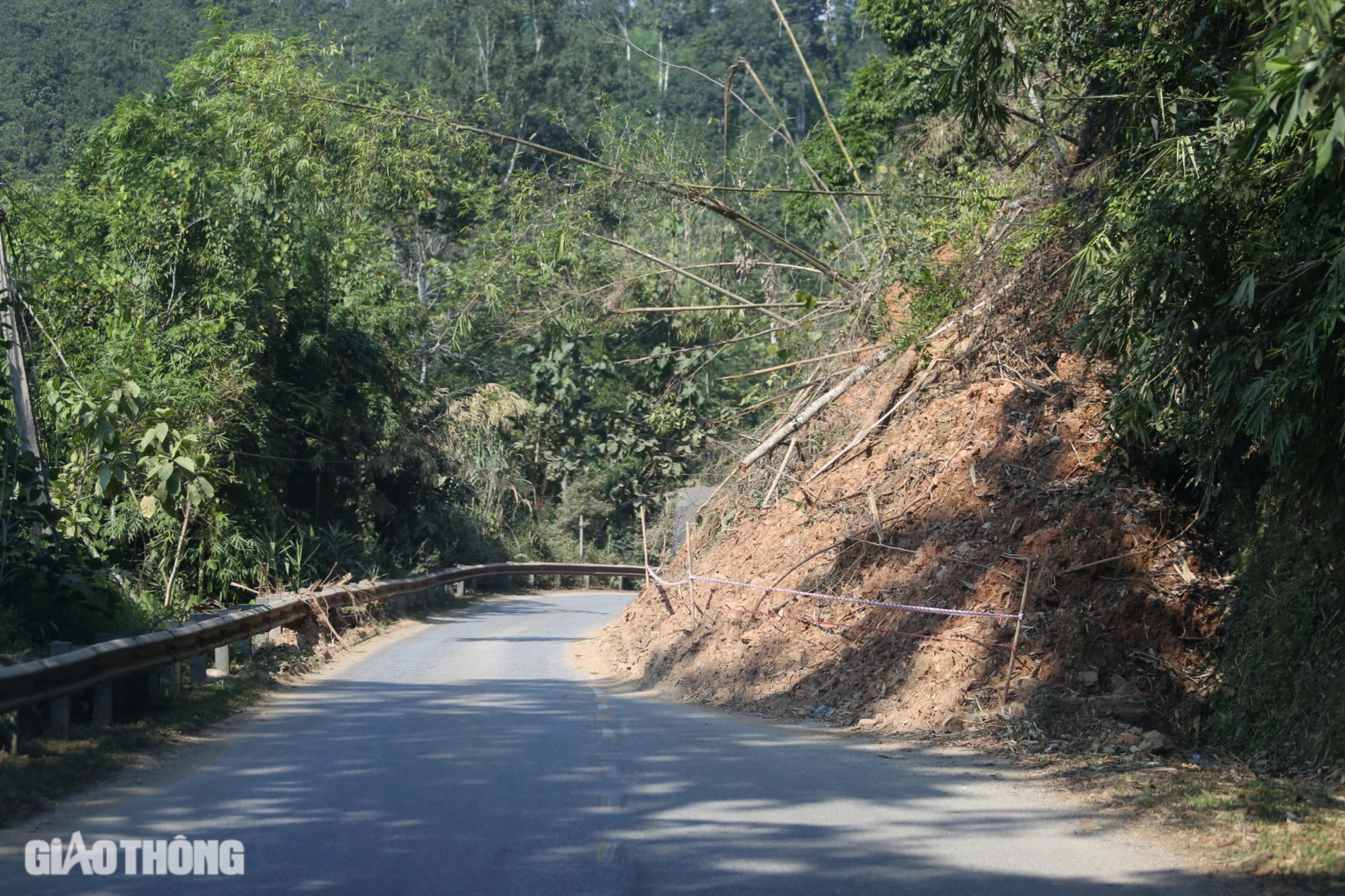 V&igrave; sao h&agrave;ng loạt điểm sạt lở ở Bắc Kạn chưa được khắc phục?- Ảnh 2.