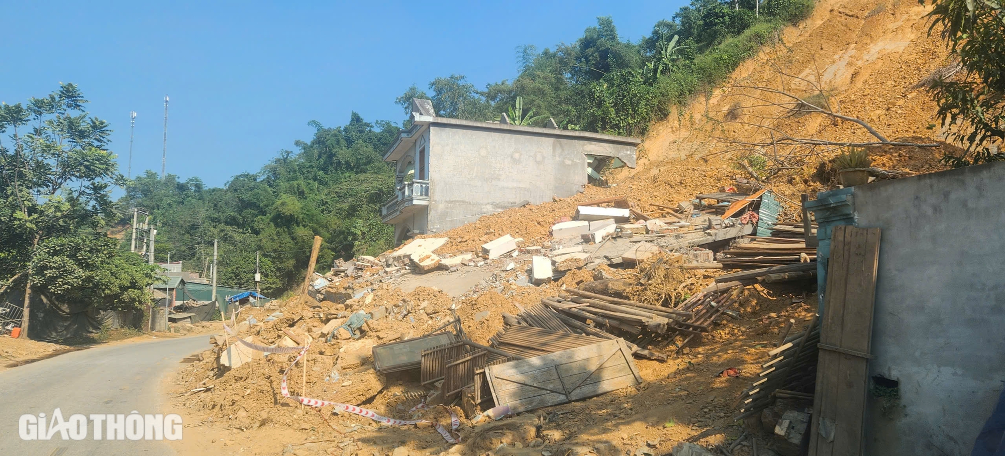 V&igrave; sao h&agrave;ng loạt điểm sạt lở ở Bắc Kạn chưa được khắc phục?- Ảnh 4.