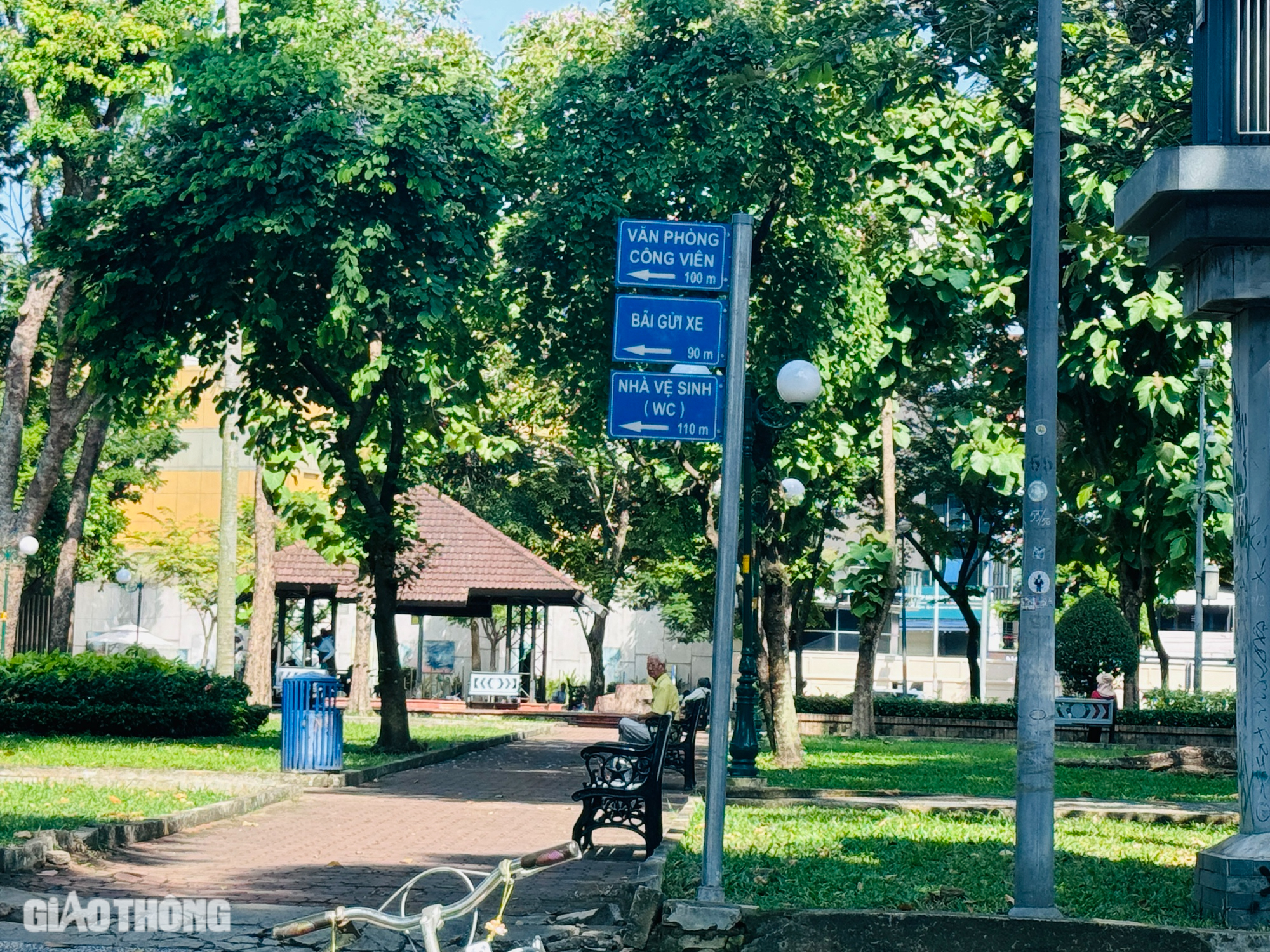 Cận cảnh c&aacute;c nh&agrave; ga metro số 1- Ảnh 5.