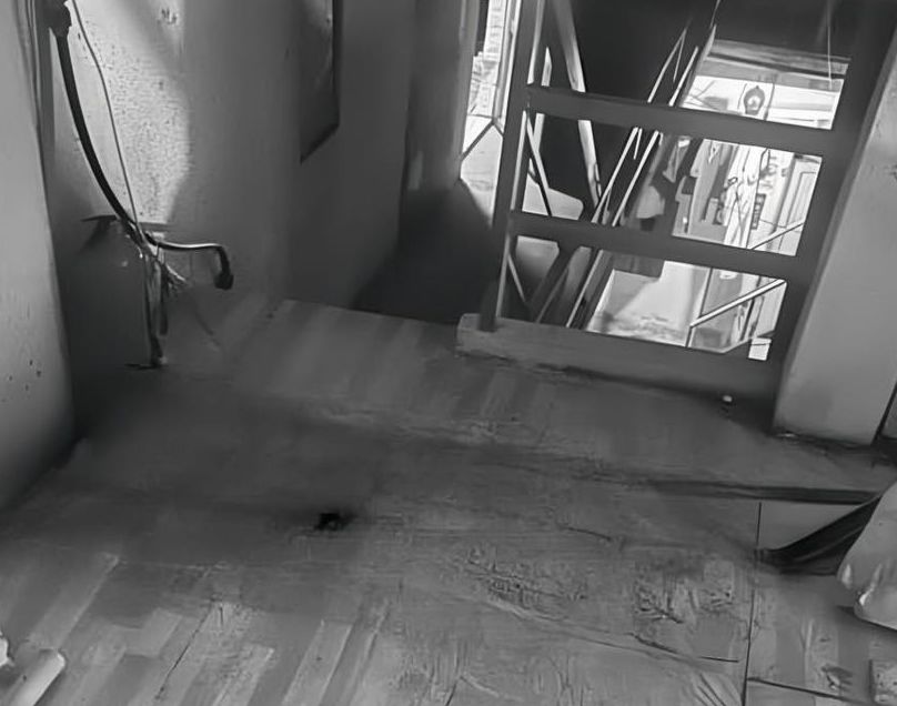 Điều tra vụ &aacute;n mạng tại khu nh&agrave; trọ khiến vợ tử vong, chồng bị thương- Ảnh 1.