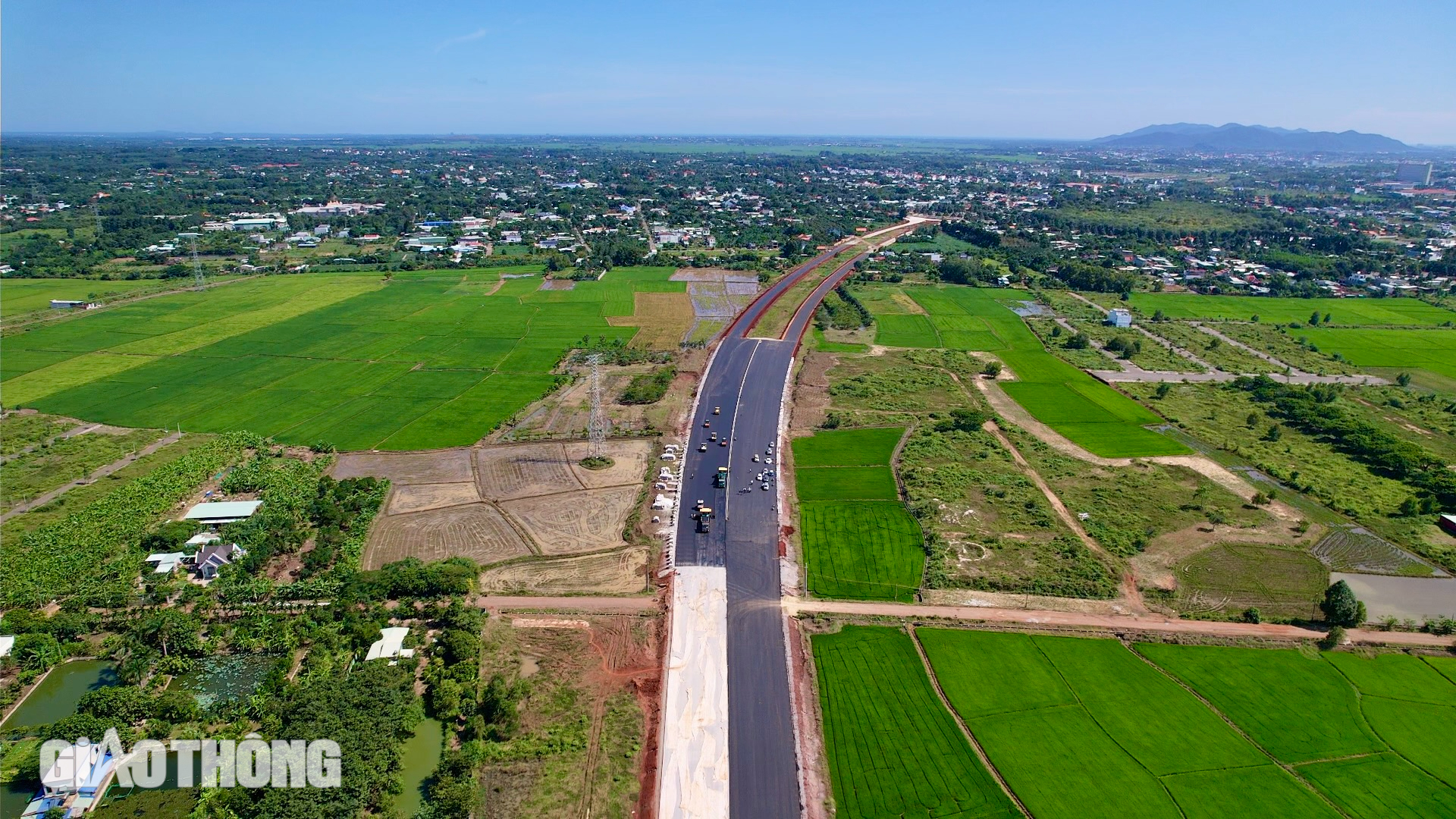 Những cung đường đẹp ở B&agrave; Rịa - Vũng T&agrave;u- Ảnh 3.