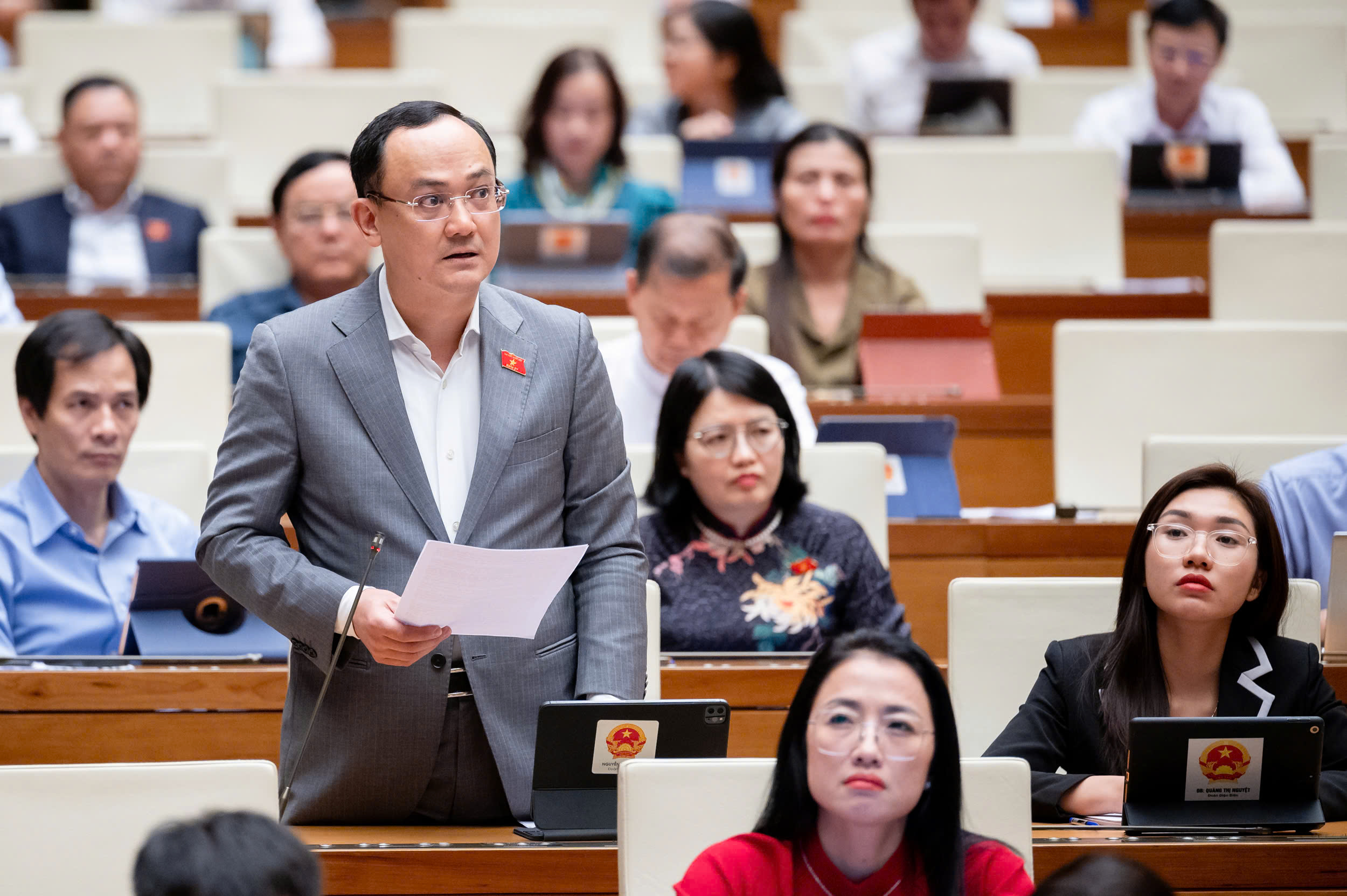 Đại biểu Quốc hội: T&ocirc;i rất khao kh&aacute;t Việt Nam c&oacute; đường sắt tốc độ cao- Ảnh 2.