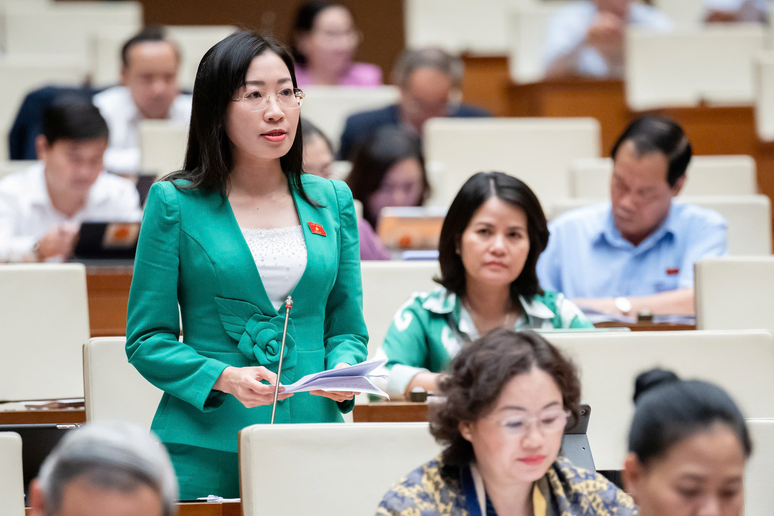 "Đặt bài, giao việc" cho tư nhân tham gia đường sắt tốc độ cao- Ảnh 3. "Đặt bài, giao việc" cho tư nhân tham gia đường sắt tốc độ cao- Ảnh 3.