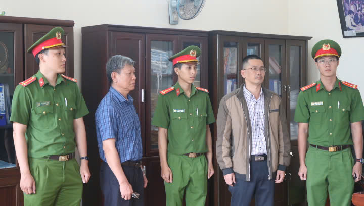 Bắt giam gi&aacute;m đốc v&agrave; ph&oacute; gi&aacute;m đốc C&ocirc;ng ty CP Ch&egrave; Minh Rồng- Ảnh 1.