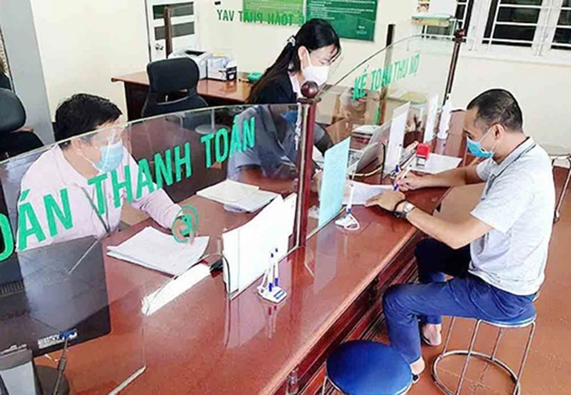 X&oacute;a nợ cho người ngh&egrave;o, n&ecirc;n kh&ocirc;ng?- Ảnh 2.