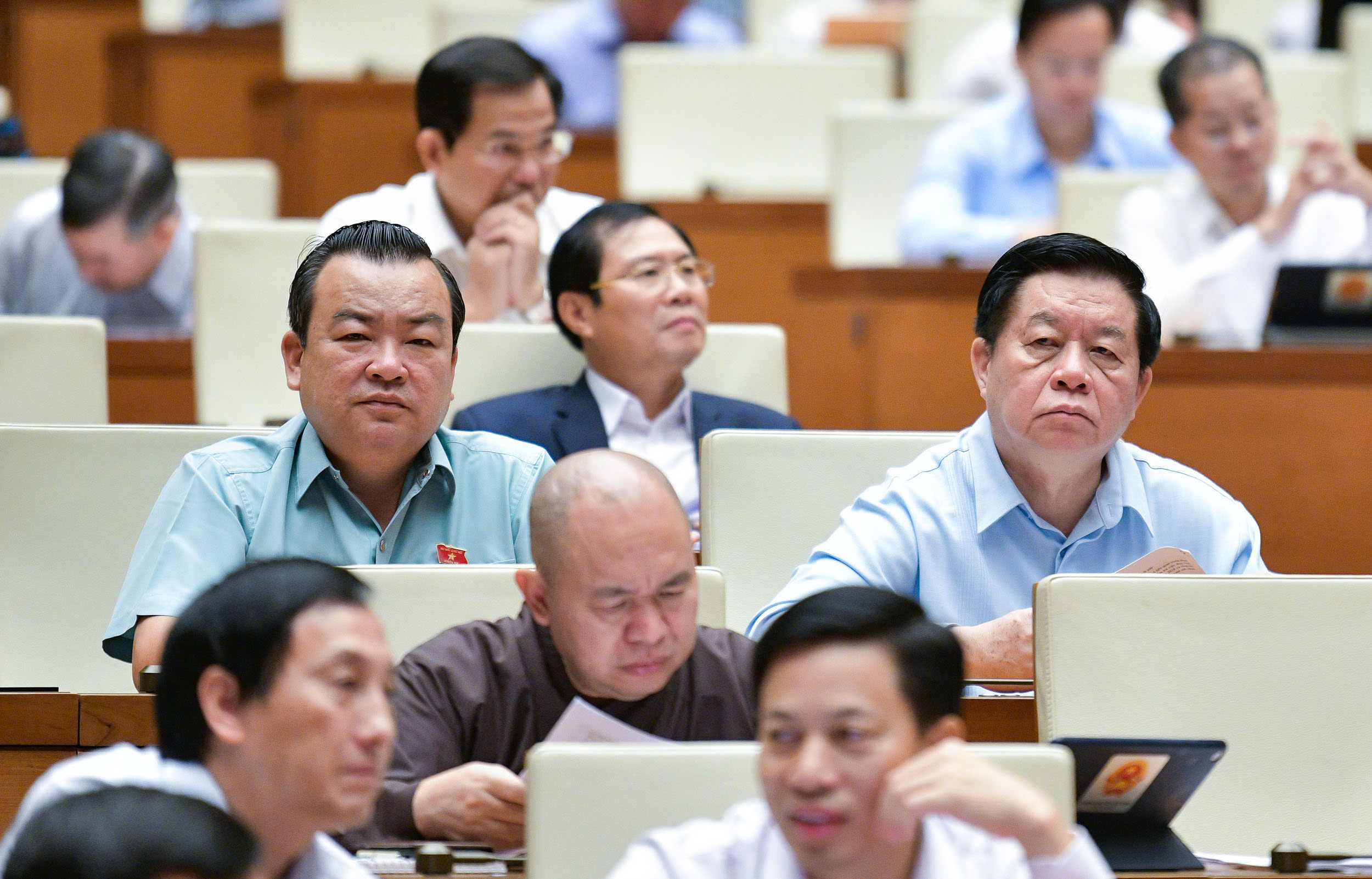 Nhà ở thương mại "đắp chiếu", còn nhà ở xã hội bốc thăm 5 lần, 7 lượt không mua được- Ảnh 4. Nhà ở thương mại "đắp chiếu", còn nhà ở xã hội bốc thăm 5 lần, 7 lượt không mua được- Ảnh 4.