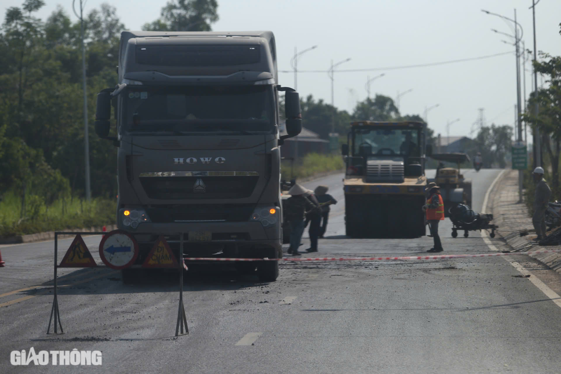 Đường trăm tỷ ở Thái Nguyên xuất hiện vệt lún sâu 10cm sau hơn một năm sử dụng- Ảnh 20. Đường trăm tỷ ở Thái Nguyên xuất hiện vệt lún sâu 10cm sau hơn một năm sử dụng- Ảnh 20.