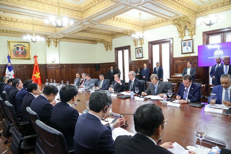 Thủ tướng đề nghị Dominica sớm đ&agrave;m ph&aacute;n tiến tới miễn thị thực phổ th&ocirc;ng- Ảnh 5.