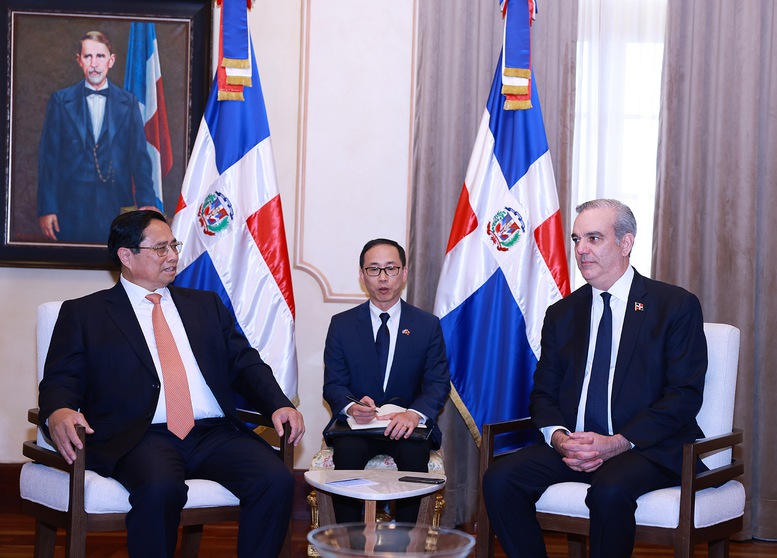 Thủ tướng đề nghị Dominica sớm đ&agrave;m ph&aacute;n tiến tới miễn thị thực phổ th&ocirc;ng- Ảnh 2.