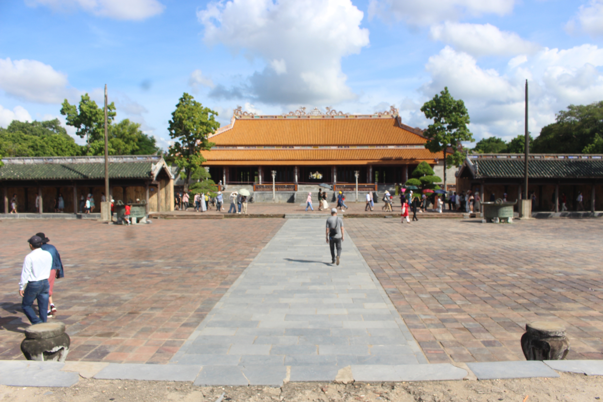 Ng&ocirc;i điện trong Tử Cấm th&agrave;nh Huế c&ograve;n lại nền m&oacute;ng được đầu tư phục hồi- Ảnh 4.