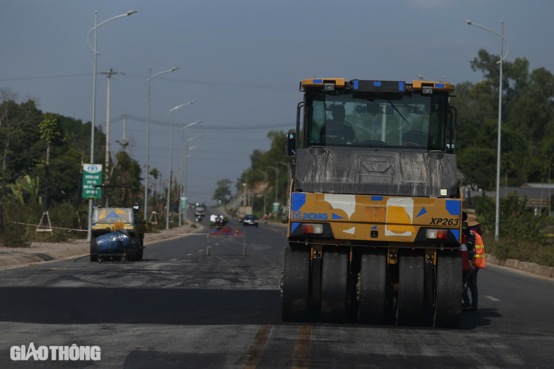 Đường trăm tỷ ở Thái Nguyên xuất hiện vệt lún sâu 10cm sau hơn một năm sử dụng- Ảnh 19. Đường trăm tỷ ở Thái Nguyên xuất hiện vệt lún sâu 10cm sau hơn một năm sử dụng- Ảnh 19.