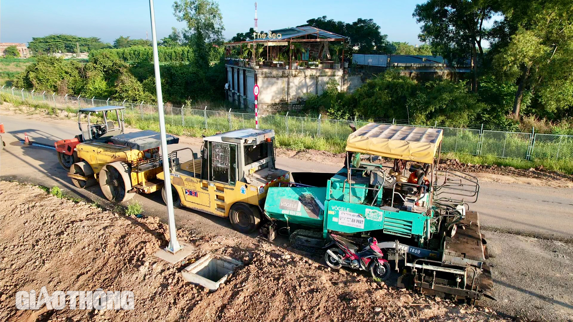 Hiện trạng n&uacute;t giao cao tốc Bến Lức - Long Th&agrave;nh với QL51 trước ng&agrave;y l&agrave;m cầu vượt- Ảnh 5.