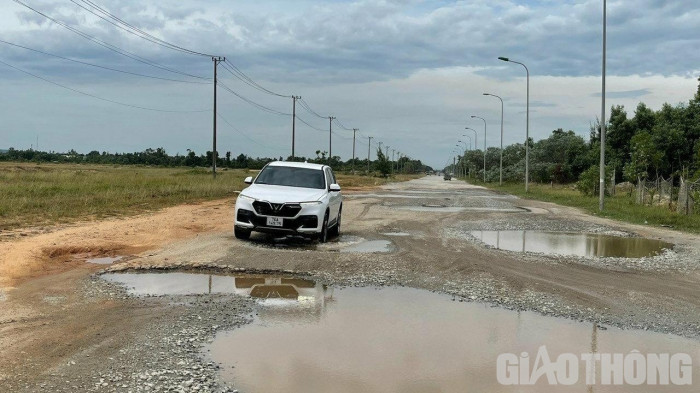Quảng Ng&atilde;i d&ugrave;ng 350 tỷ đầu tư những dự &aacute;n giao th&ocirc;ng n&agrave;o ở Dung Quất?- Ảnh 1.