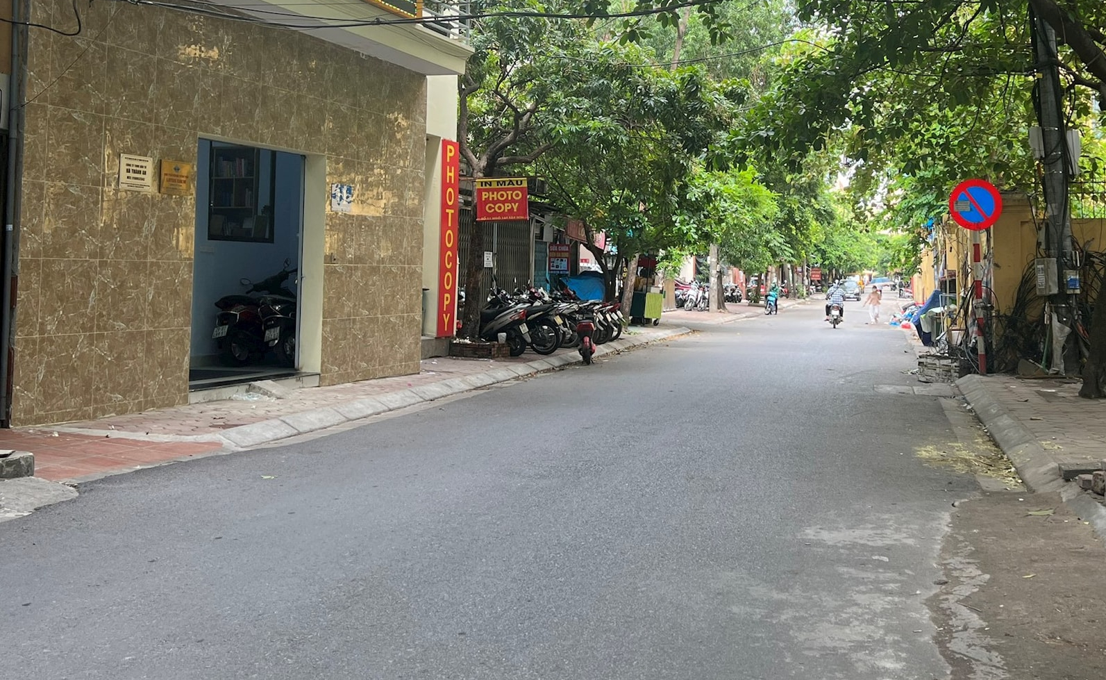 Hiện trường nơi phát hiện gần 150 bộ hài cốt ở phố Tây Sơn- Ảnh 8. Hiện trường nơi phát hiện gần 150 bộ hài cốt ở phố Tây Sơn- Ảnh 8.