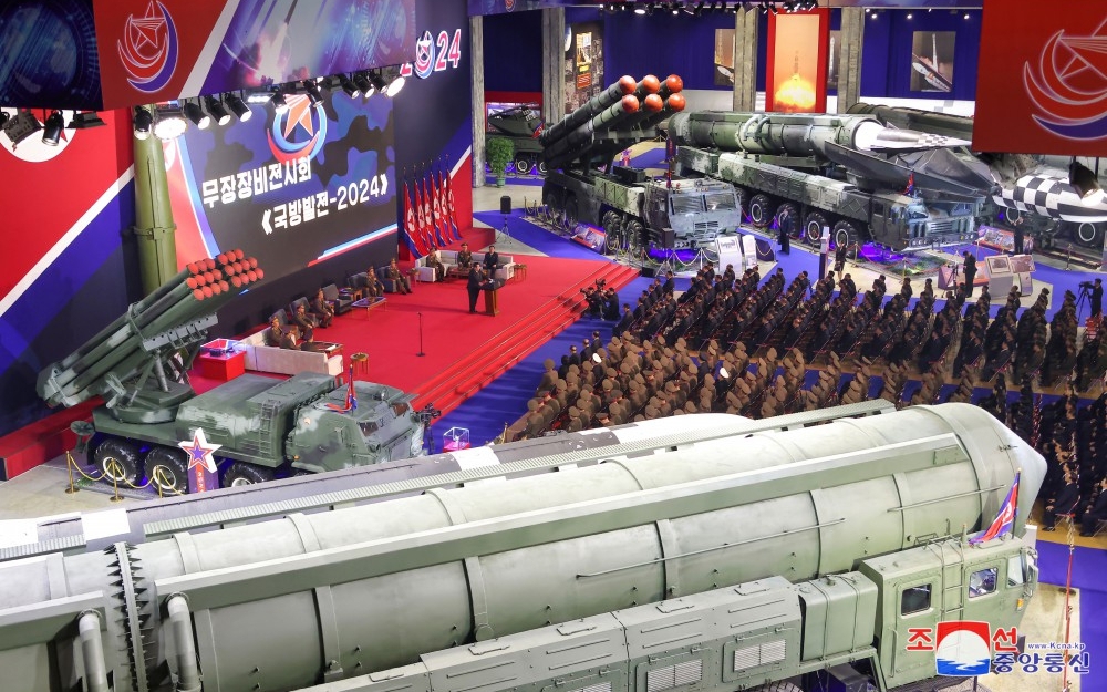 Cận cảnh d&agrave;n kh&iacute; t&agrave;i qu&acirc;n sự tối t&acirc;n của Triều Ti&ecirc;n tại triển l&atilde;m qu&acirc;n sự