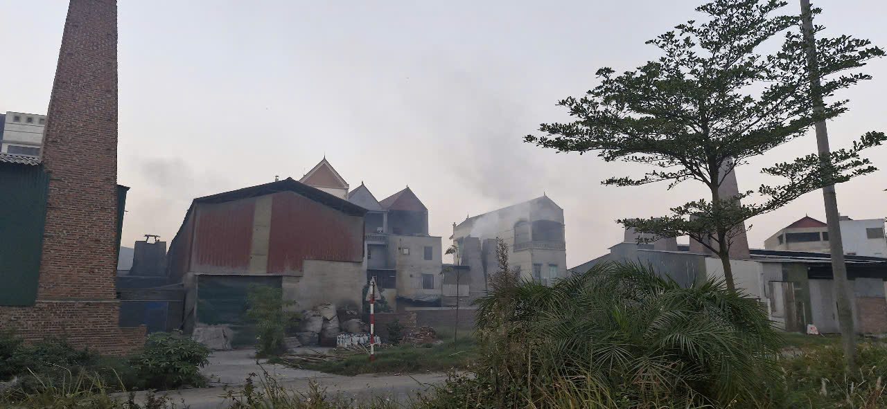 Cận cảnh chốt kiểm so&aacute;t, chặn xe chở chất thải v&agrave;o l&agrave;ng nghề ở Bắc Ninh- Ảnh 14.