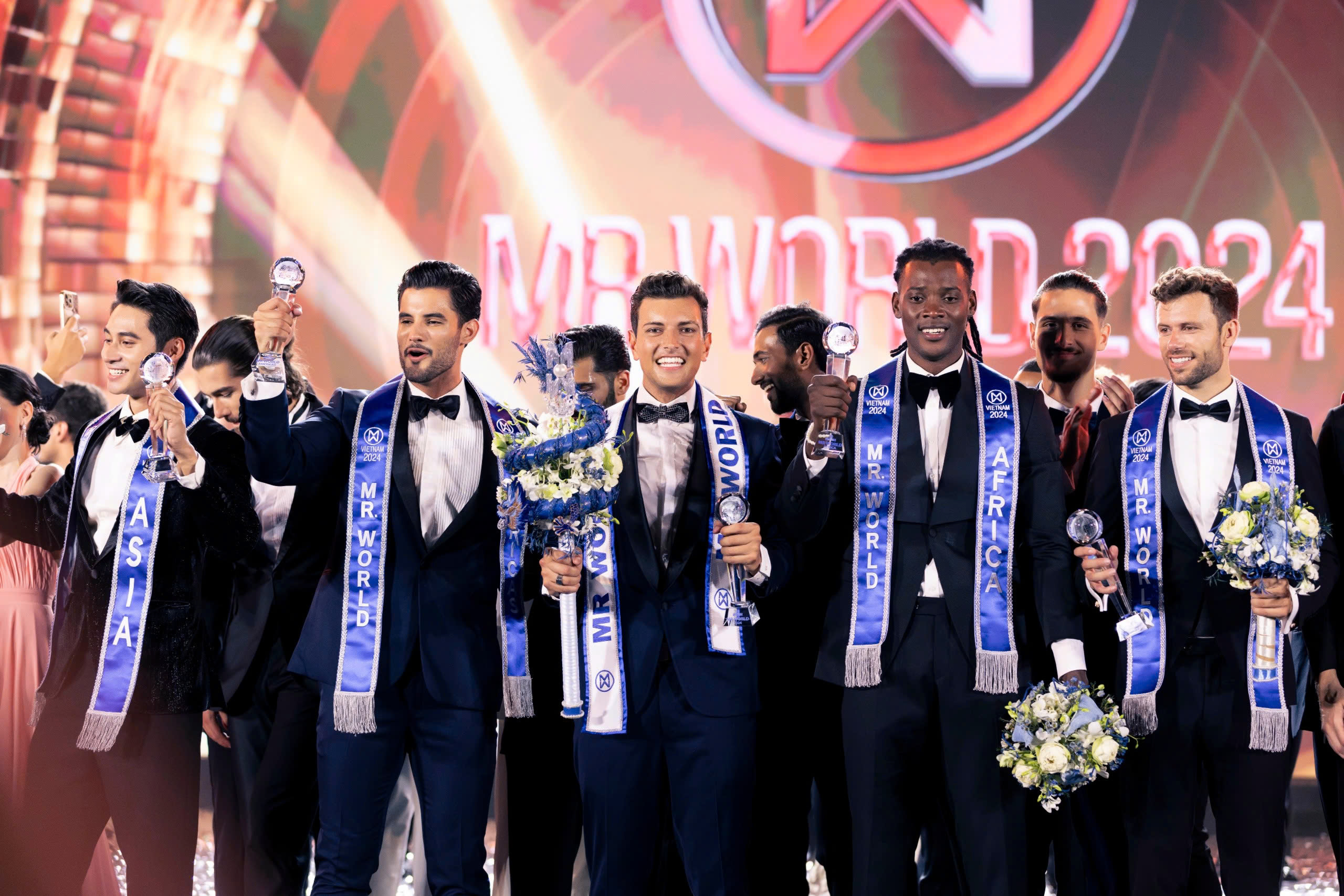 Chung kết Mr World 2024: Đại diện Puerto Rico đăng quang, Tuấn Ngọc đoạt &aacute; vương 1- Ảnh 1.