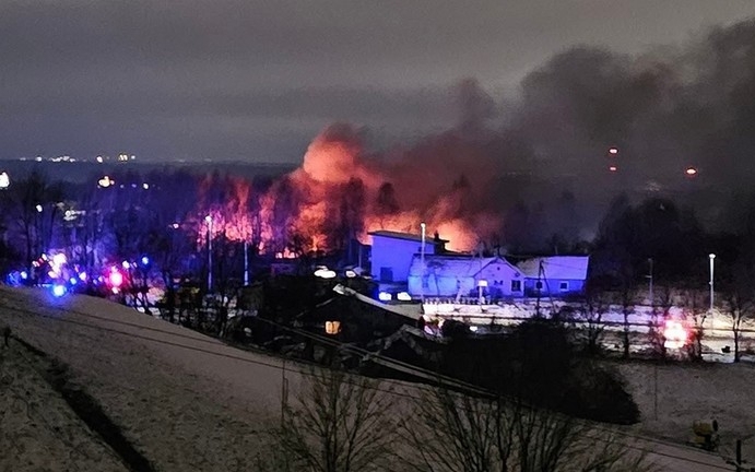 Lithuania: M&aacute;y bay vận tải rơi, su&yacute;t đ&acirc;m tr&uacute;ng nh&agrave; d&acirc;n