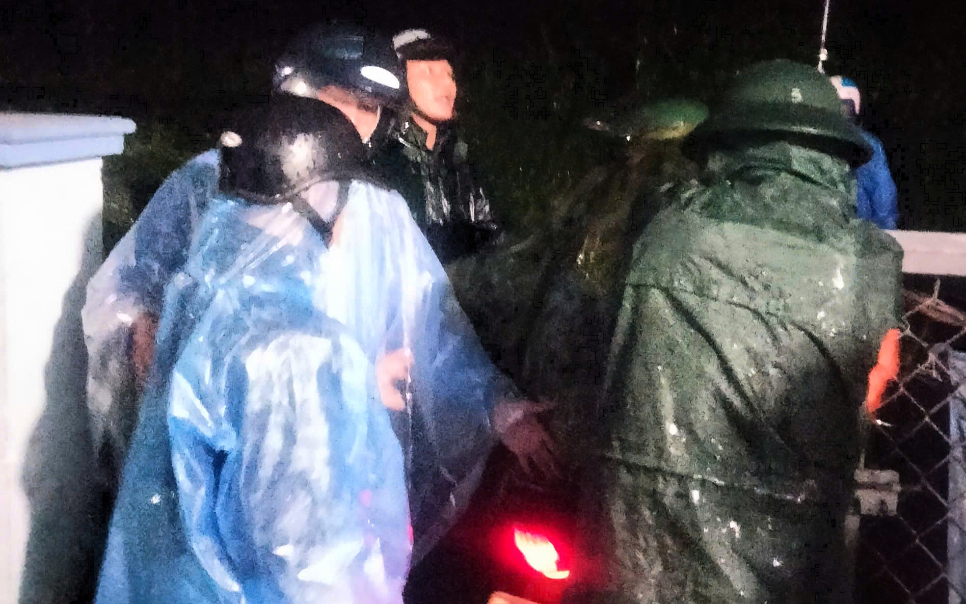 Nguy cơ sạt lở, di dời khẩn cấp hơn 500 người d&acirc;n v&ugrave;ng n&uacute;i Quảng Nam