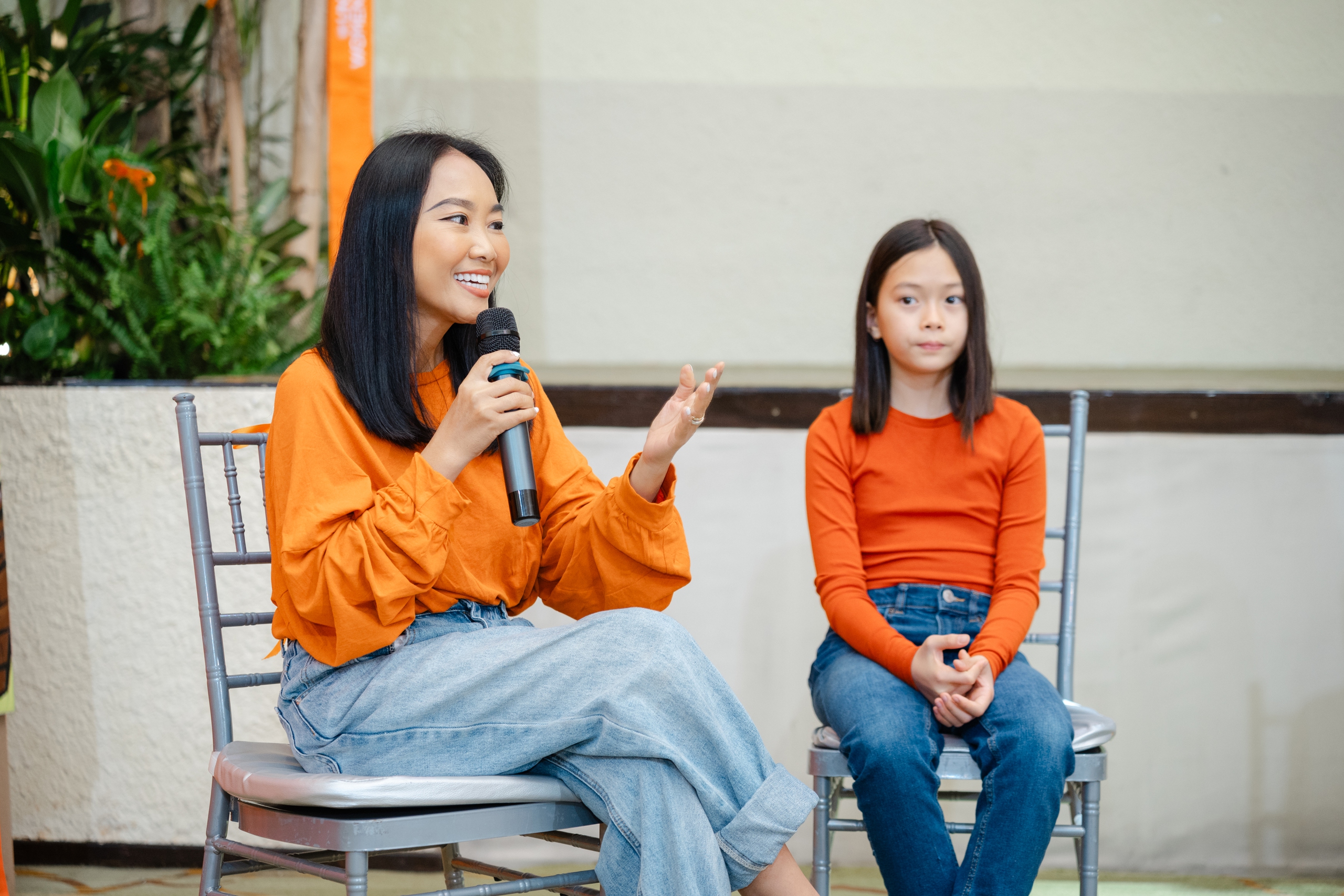 Câu chuyện bị bắt nạt học đường của con gái Đoan Trang - bé Sol tái hiện trong MV "Lover"- Ảnh 1. Câu chuyện bị bắt nạt học đường của con gái Đoan Trang - bé Sol tái hiện trong MV "Lover"- Ảnh 1.