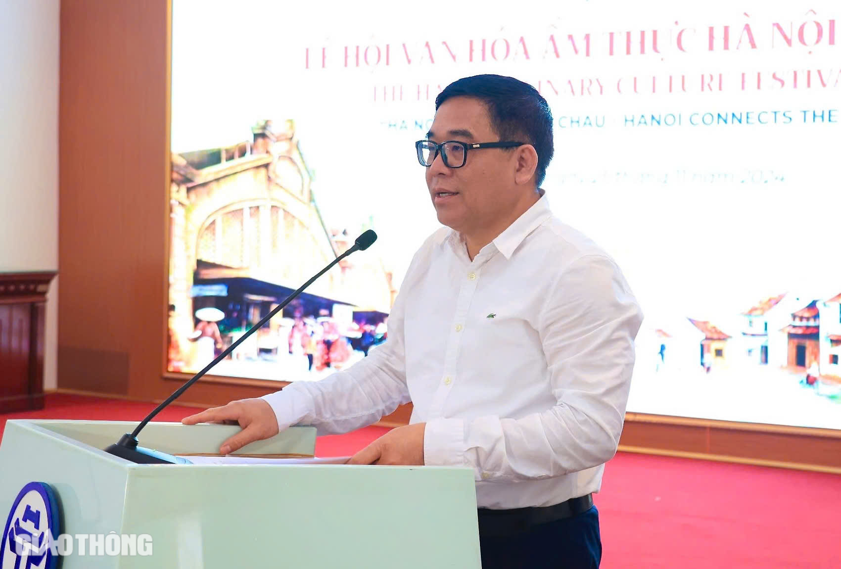 Độc đ&aacute;o trải nghiệm "phở số" do robot nấu ở Lễ hội văn h&oacute;a ẩm thực H&agrave; Nội- Ảnh 1.