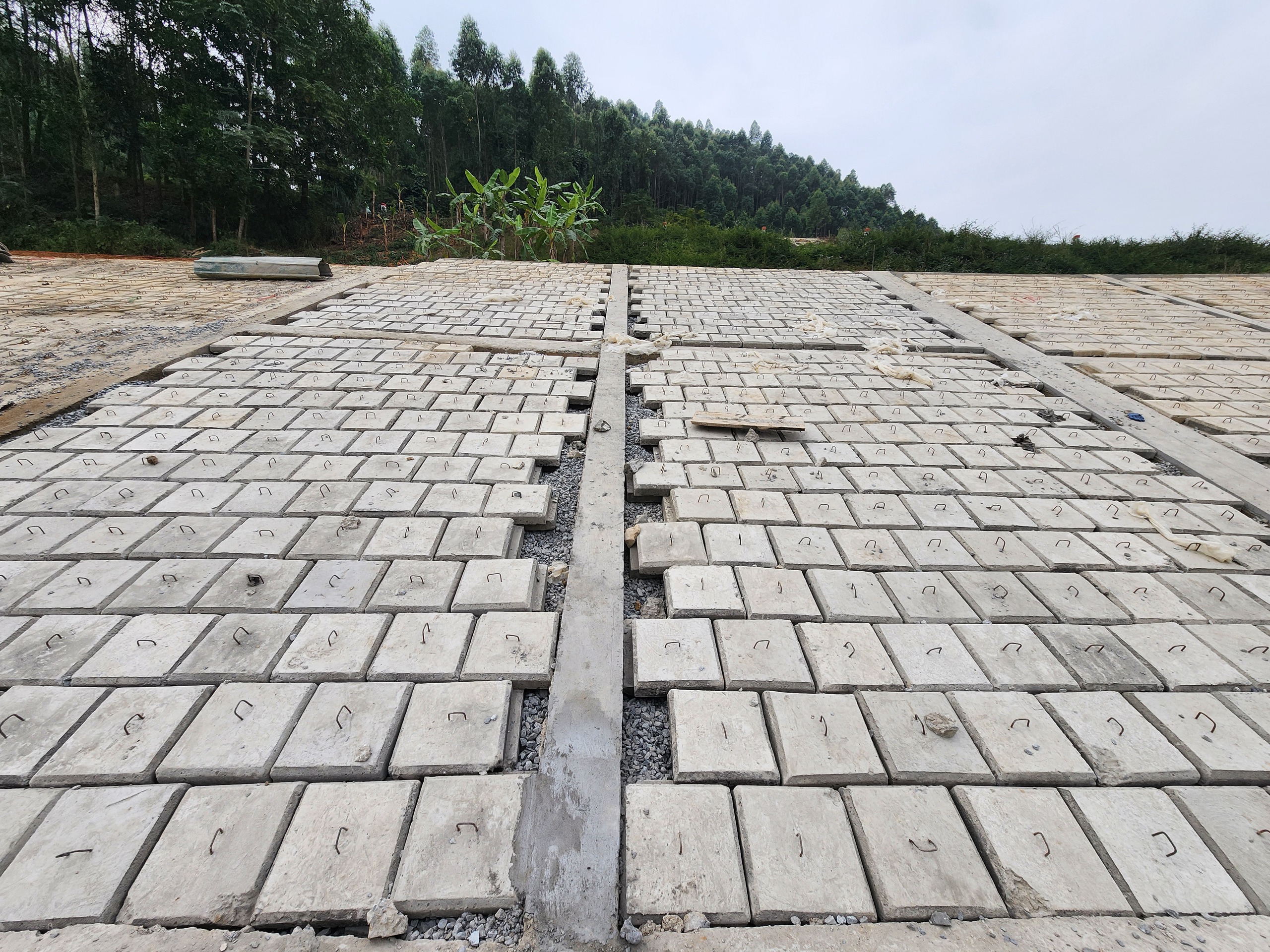 Ho&agrave;n th&agrave;nh khắc phục dự &aacute;n k&egrave; l&uacute;n nứt ngổn ngang sau phản &aacute;nh của B&aacute;o Giao th&ocirc;ng- Ảnh 2.