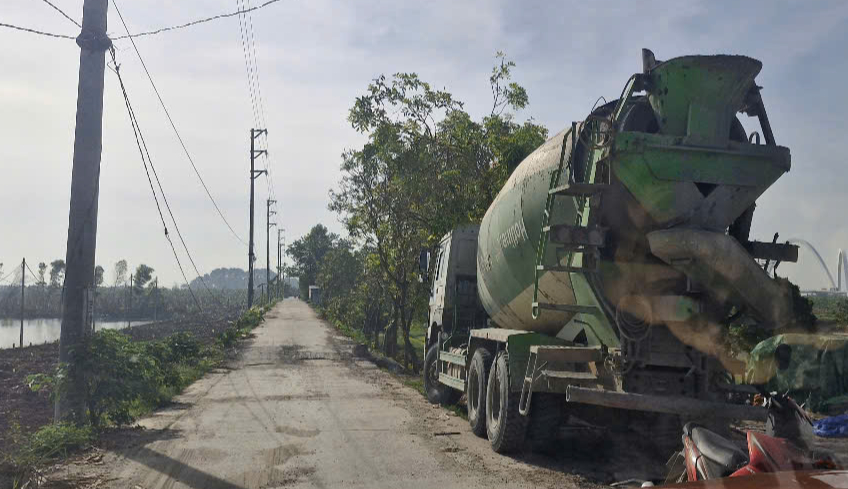 Vụ trạm trộn b&ecirc; t&ocirc;ng hoạt động tr&aacute;i ph&eacute;p ở Bắc Ninh: Ch&iacute;nh quyền ra "tối hậu thư"- Ảnh 2.