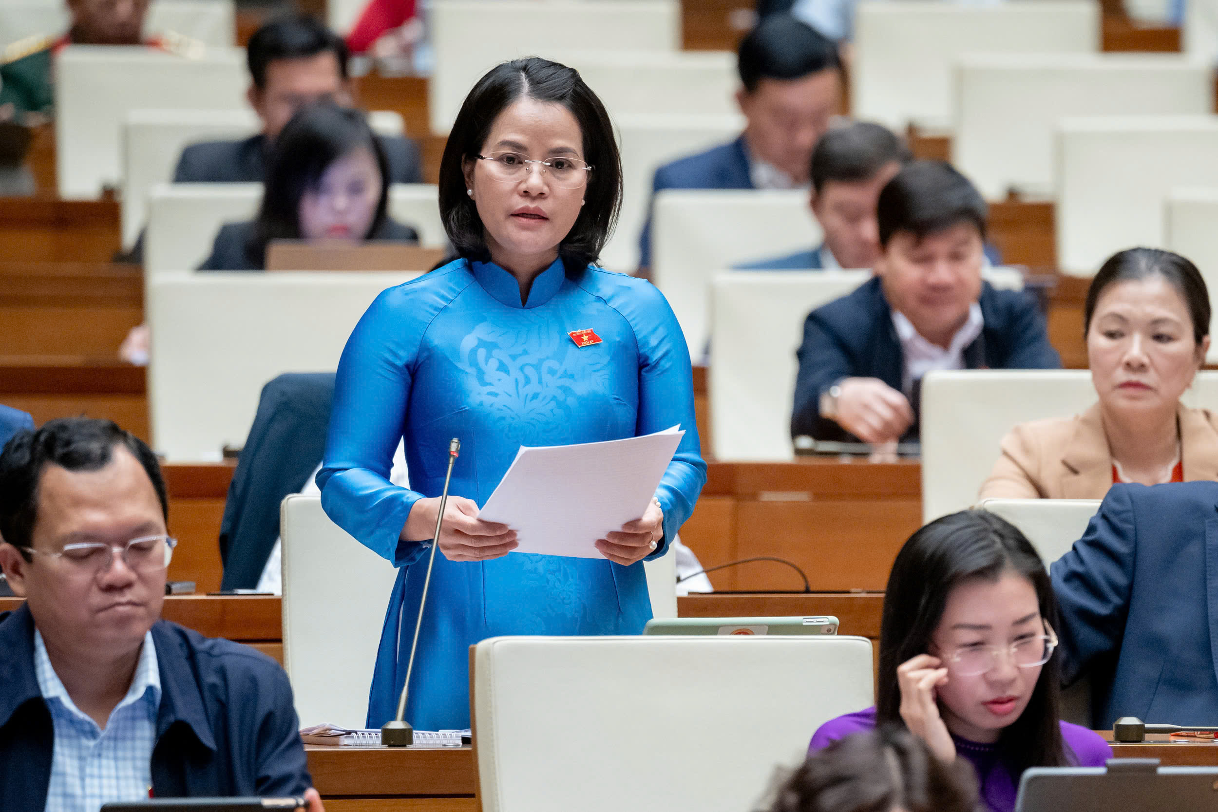 Bộ trưởng Đ&agrave;o Ngọc Dung: Sửa Luật Việc l&agrave;m cần lấy người lao động l&agrave; trọng t&acirc;m- Ảnh 2.
