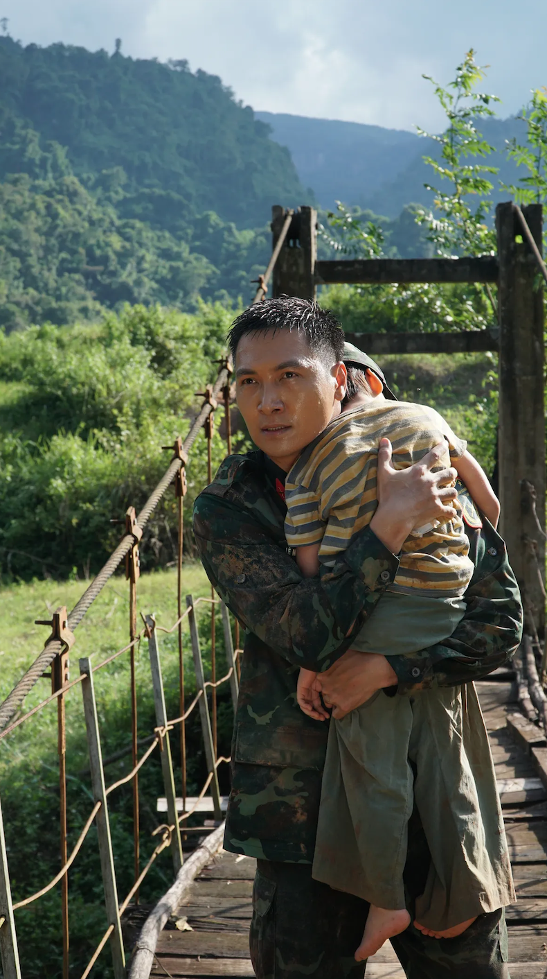 "Kh&ocirc;ng thời gian" ph&aacute;t s&oacute;ng VTV1: Bộ phim về người l&iacute;nh được đầu tư kỹ lưỡng- Ảnh 3.
