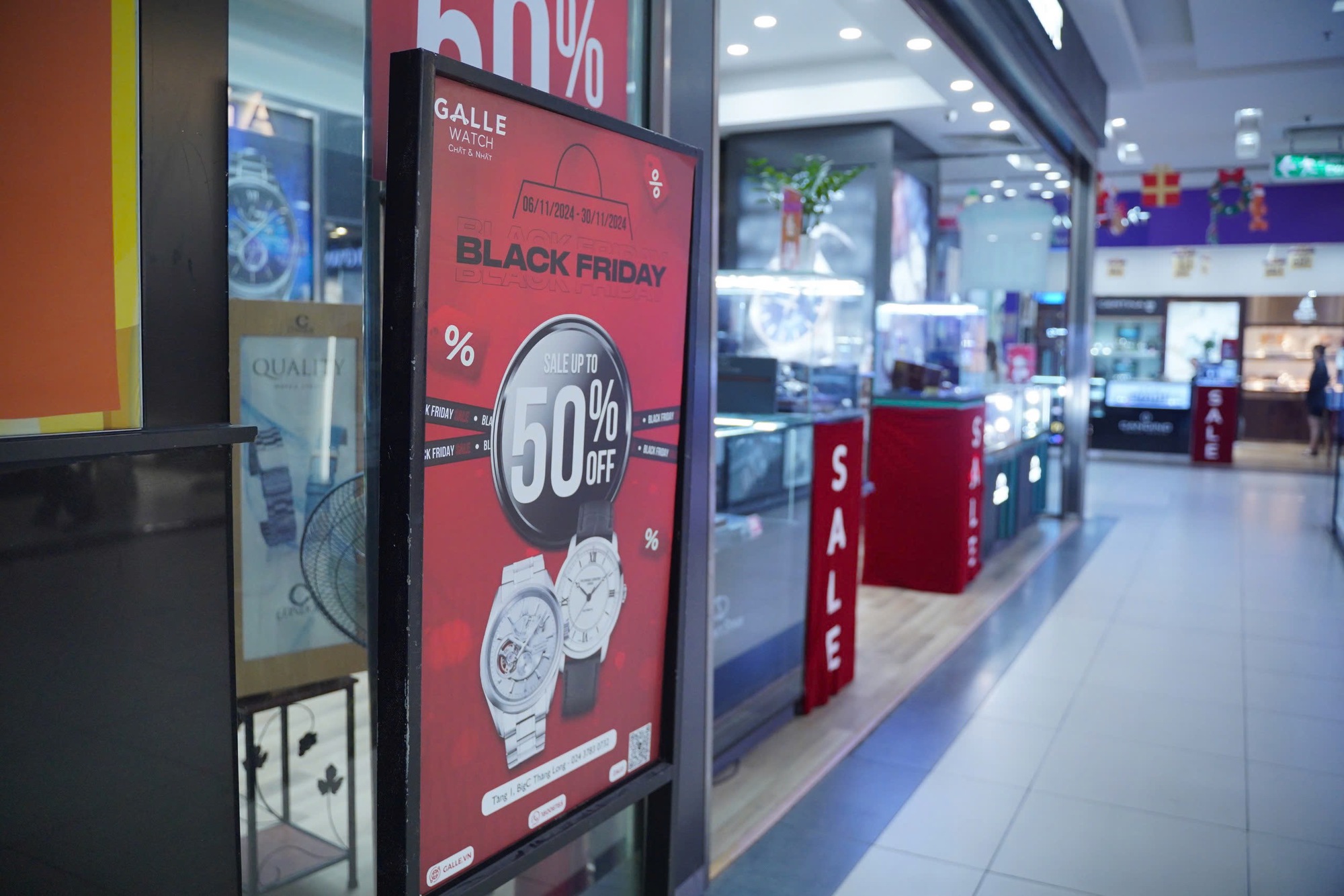 Gi&oacute; lạnh tr&agrave;n về, người H&agrave; Nội đi săn h&agrave;ng Black Friday sớm- Ảnh 12.