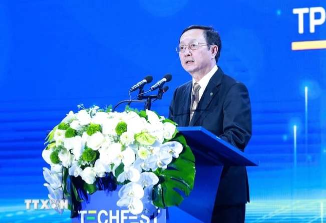 Thủ tướng: Đổi mới s&aacute;ng tạo l&agrave; động lực ph&aacute;t triển mới- Ảnh 2.