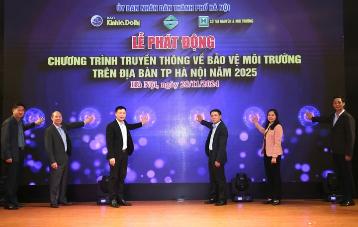 Trao giải cuộc thi viết về bảo vệ m&ocirc;i trường H&agrave; Nội năm 2024- Ảnh 2.