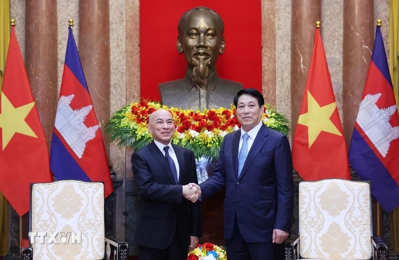 Chủ tịch nước Lương Cường: Việt Nam lu&ocirc;n d&agrave;nh ưu ti&ecirc;n h&agrave;ng đầu trong quan hệ với Campuchia- Ảnh 1.