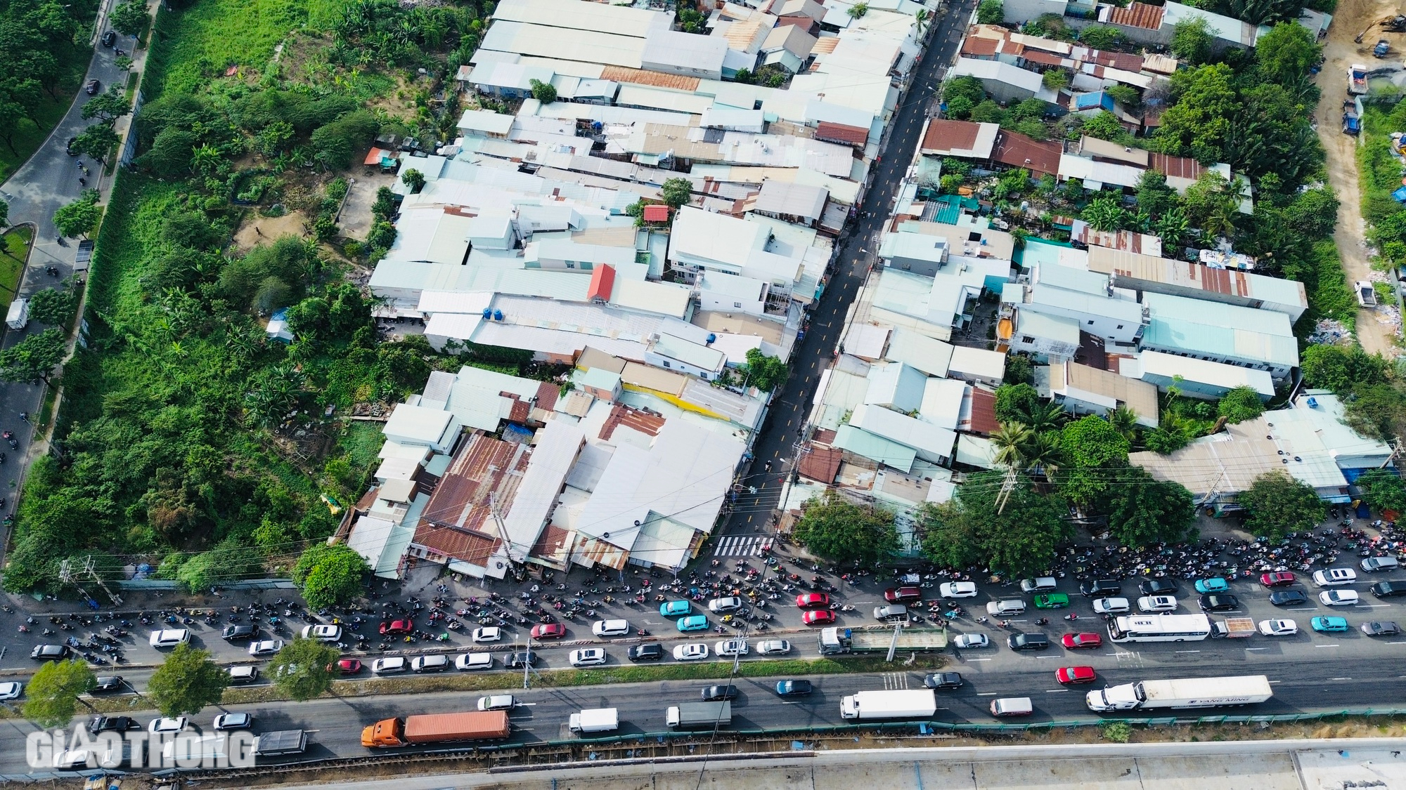 Thông xe cầu Rạch Đỉa, giải tỏa ùn tắc cửa ngõ phía nam TP.HCM- Ảnh 16. Thông xe cầu Rạch Đỉa, giải tỏa ùn tắc cửa ngõ phía nam TP.HCM- Ảnh 16.