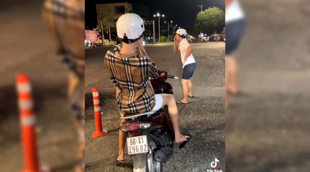 C&ocirc;ng an Cần Thơ v&agrave;o cuộc vụ nam thanh ni&ecirc;n nhảy m&uacute;a quay clip giữa ng&atilde; tư- Ảnh 1.