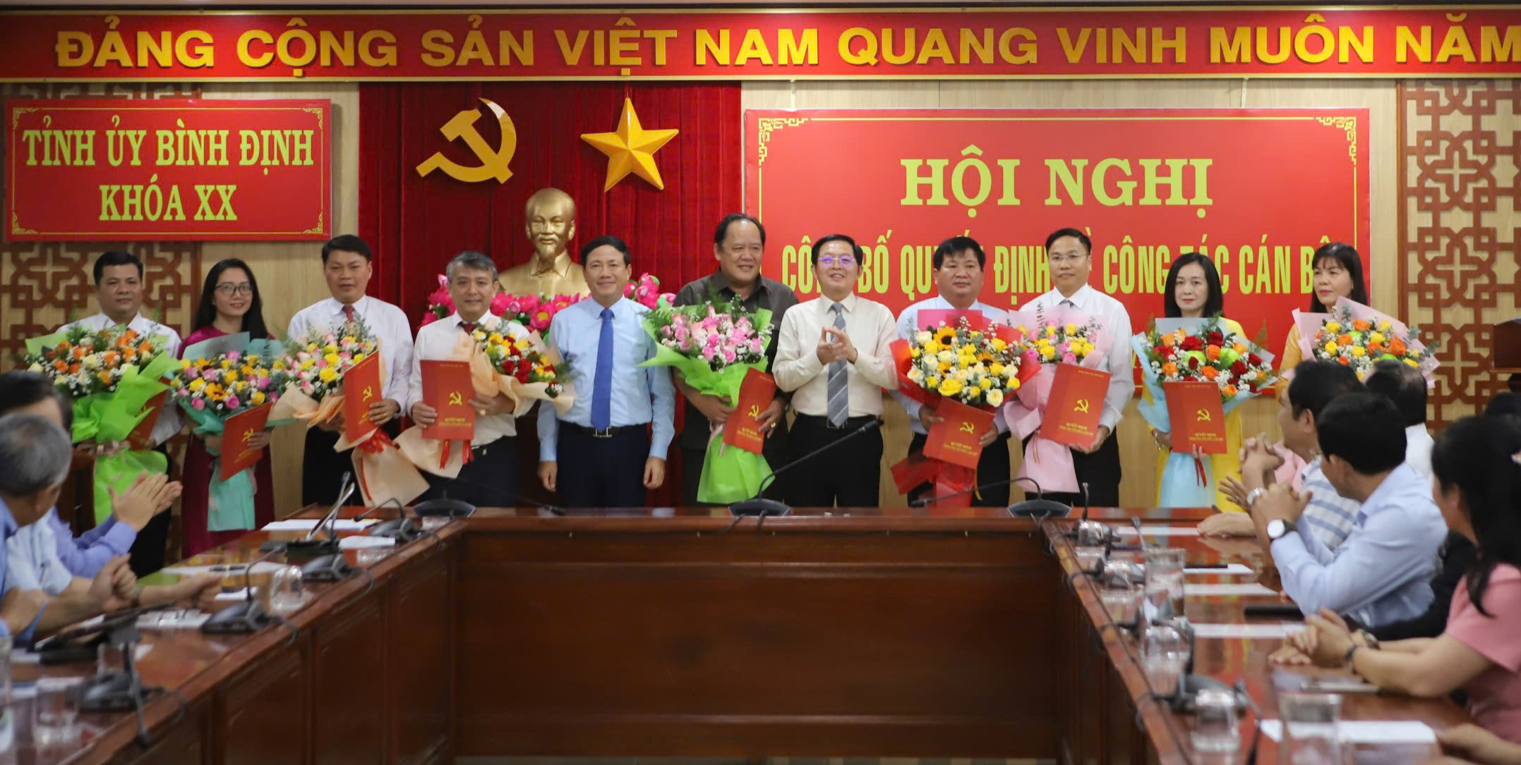 B&igrave;nh Định bổ nhiệm, điều động nhiều l&atilde;nh đạo sở, ng&agrave;nh, địa phương- Ảnh 1.