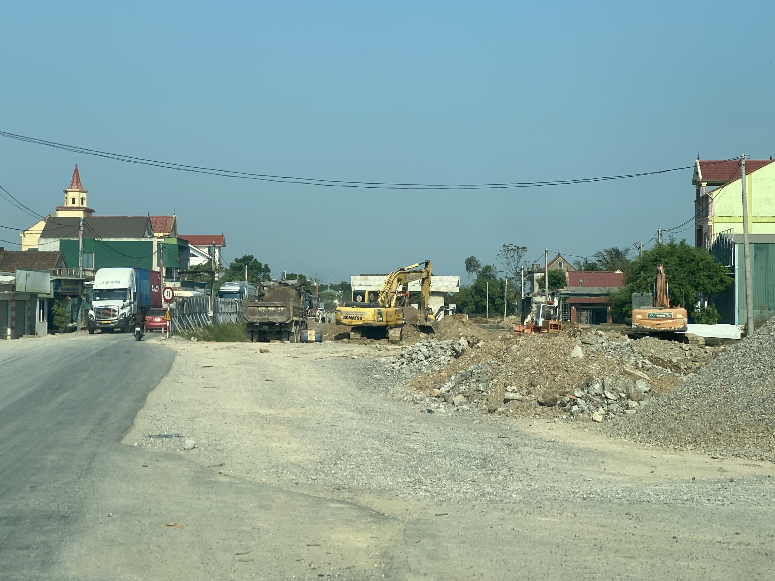 Nghệ An: Nỗ lực b&agrave;n giao mặt bằng dự &aacute;n n&acirc;ng cấp QL7- Ảnh 1.