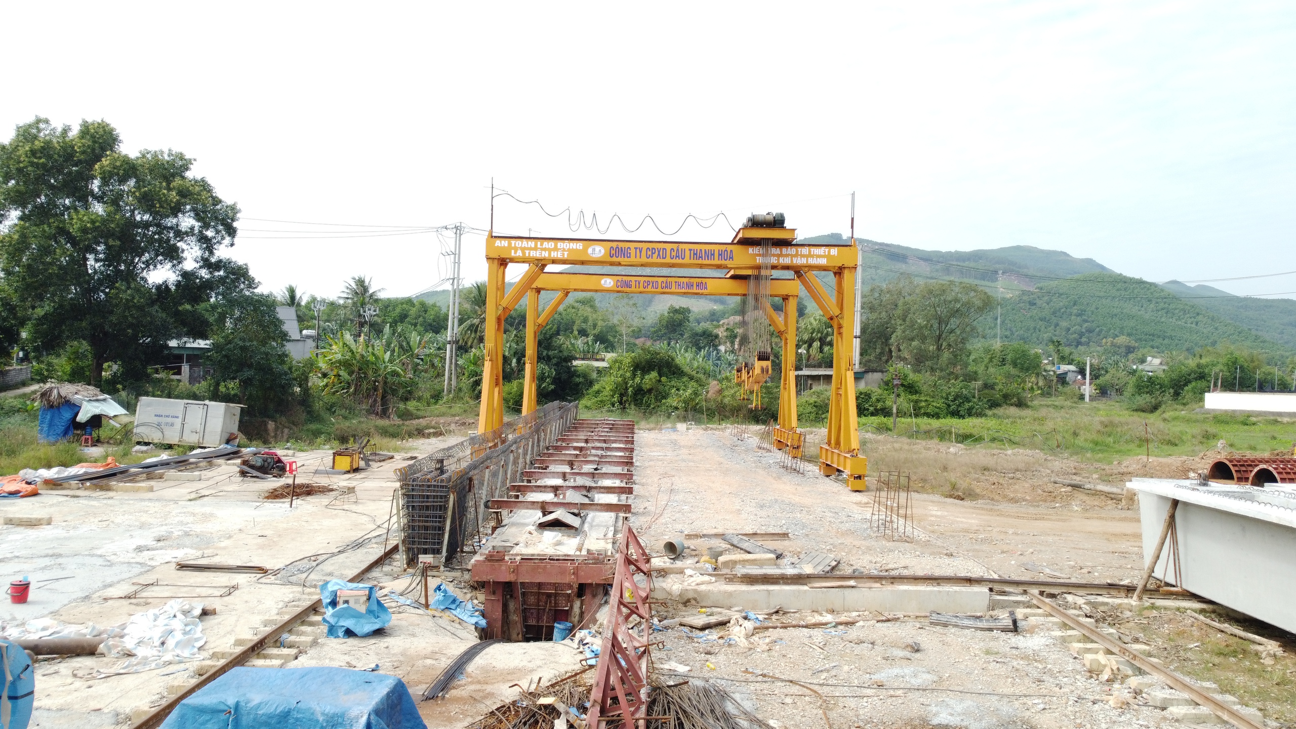 Thanh H&oacute;a: Tuyến đường ngh&igrave;n tỷ nối QL1 với cao tốc Bắc - Nam dần th&agrave;nh h&igrave;nh- Ảnh 14.