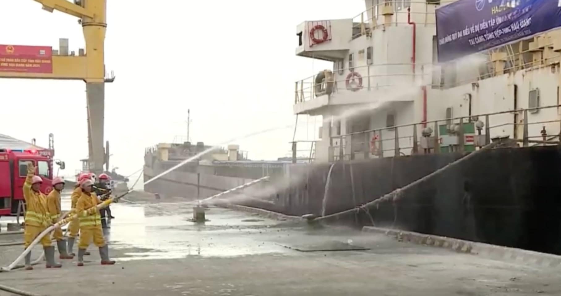 N&acirc;ng cao kỹ năng ứng ph&oacute; sự cố tr&agrave;n dầu tại Hậu Giang- Ảnh 1.