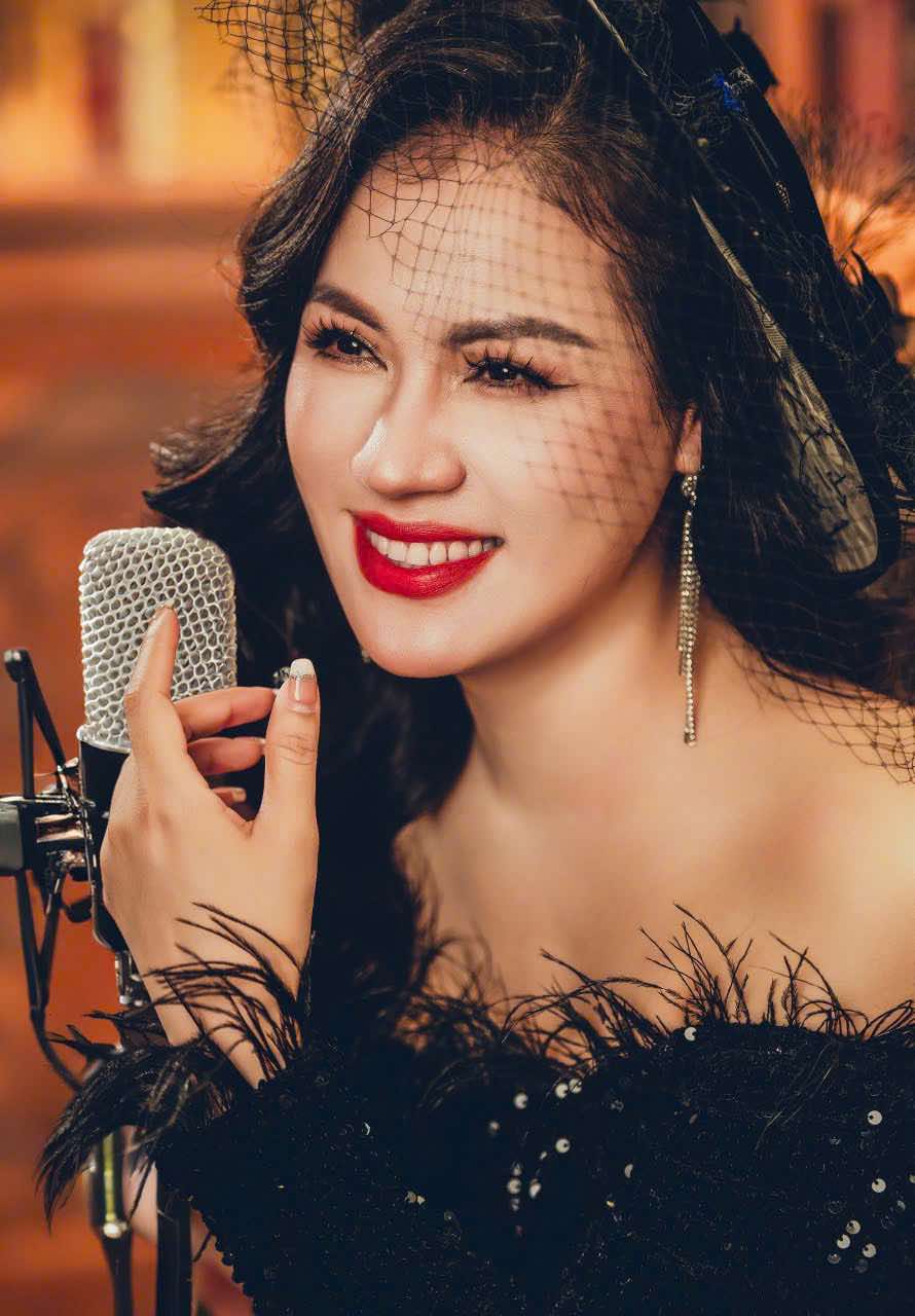 Con trai nhạc sĩ Nguyễn &Aacute;nh 9 l&agrave;m đạo diễn đ&ecirc;m nhạc Giai nh&acirc;n 2- Ảnh 1.