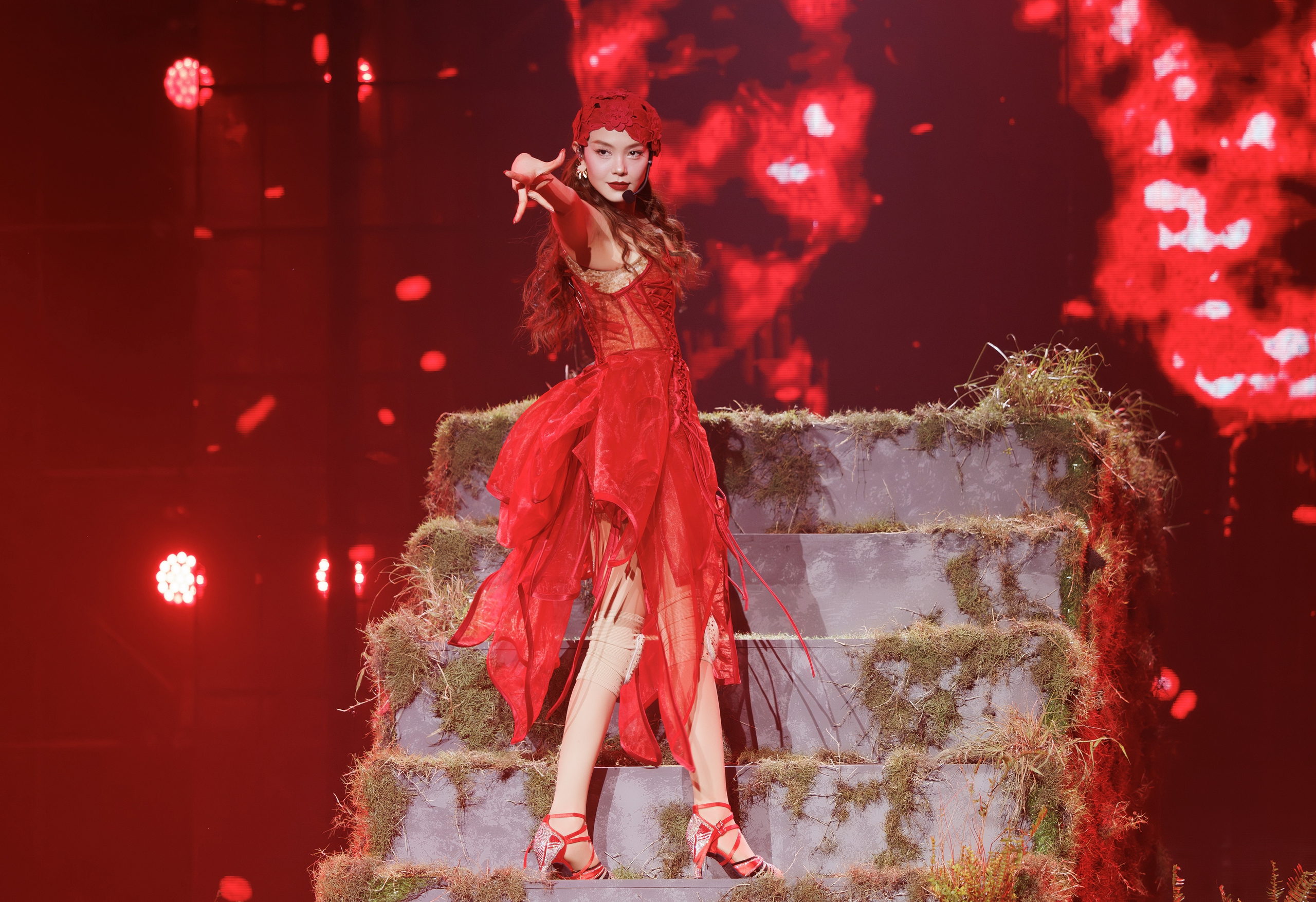 Diva Mỹ Linh xin lỗi Dương Ho&agrave;ng Yến, Thu Phương mong muốn l&agrave;m việc với chị đẹp Kiều Anh- Ảnh 3.