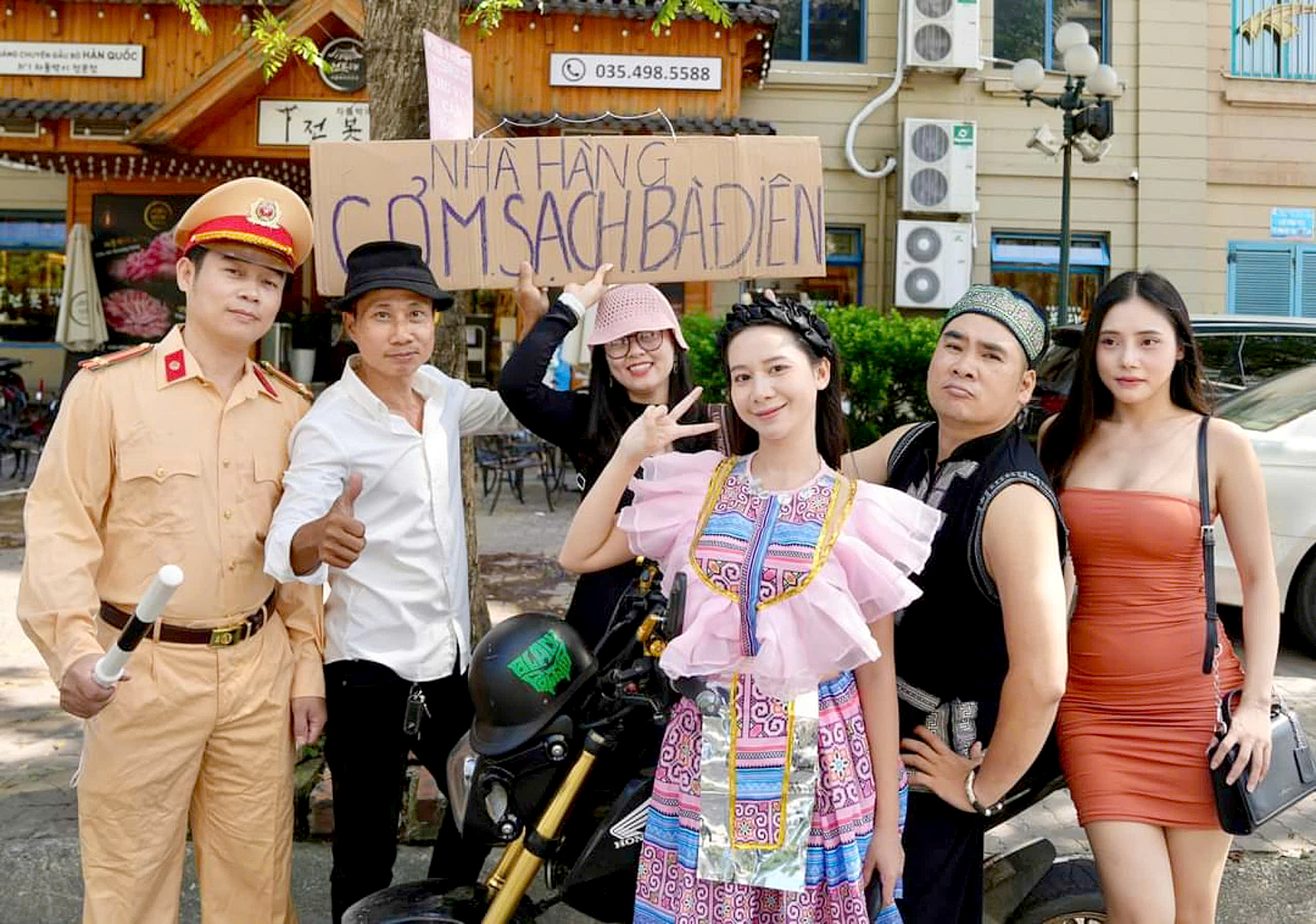 Phim h&agrave;i Tết 2025 c&oacute; g&igrave;?- Ảnh 3.