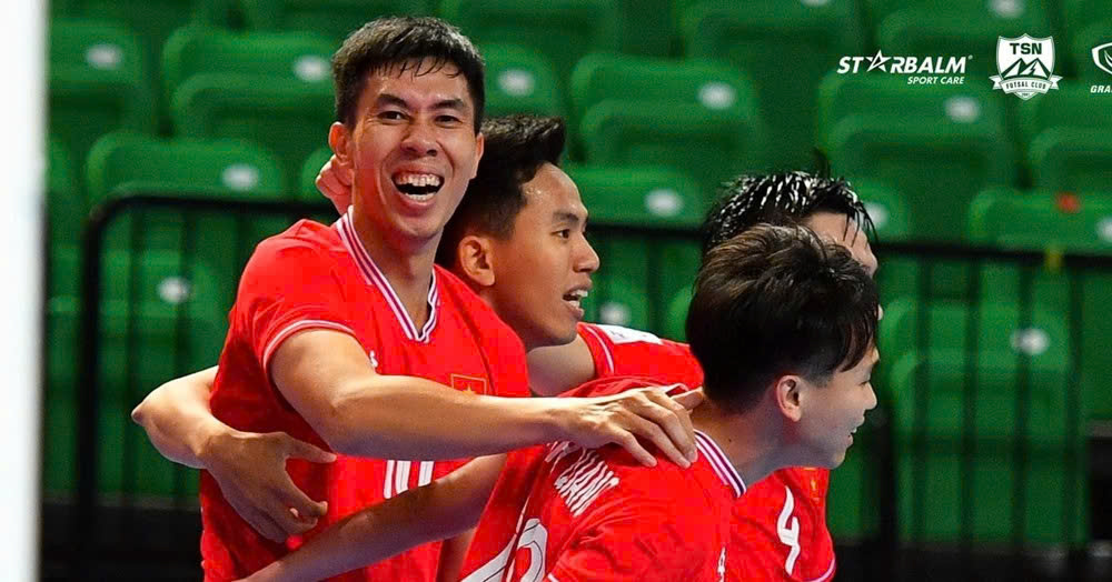Futsal Đ&ocirc;ng Nam &Aacute; 2024: Thắng đẹp Malaysia, tuyển Việt Nam mở toang c&aacute;nh cửa v&agrave;o b&aacute;n kết- Ảnh 1.