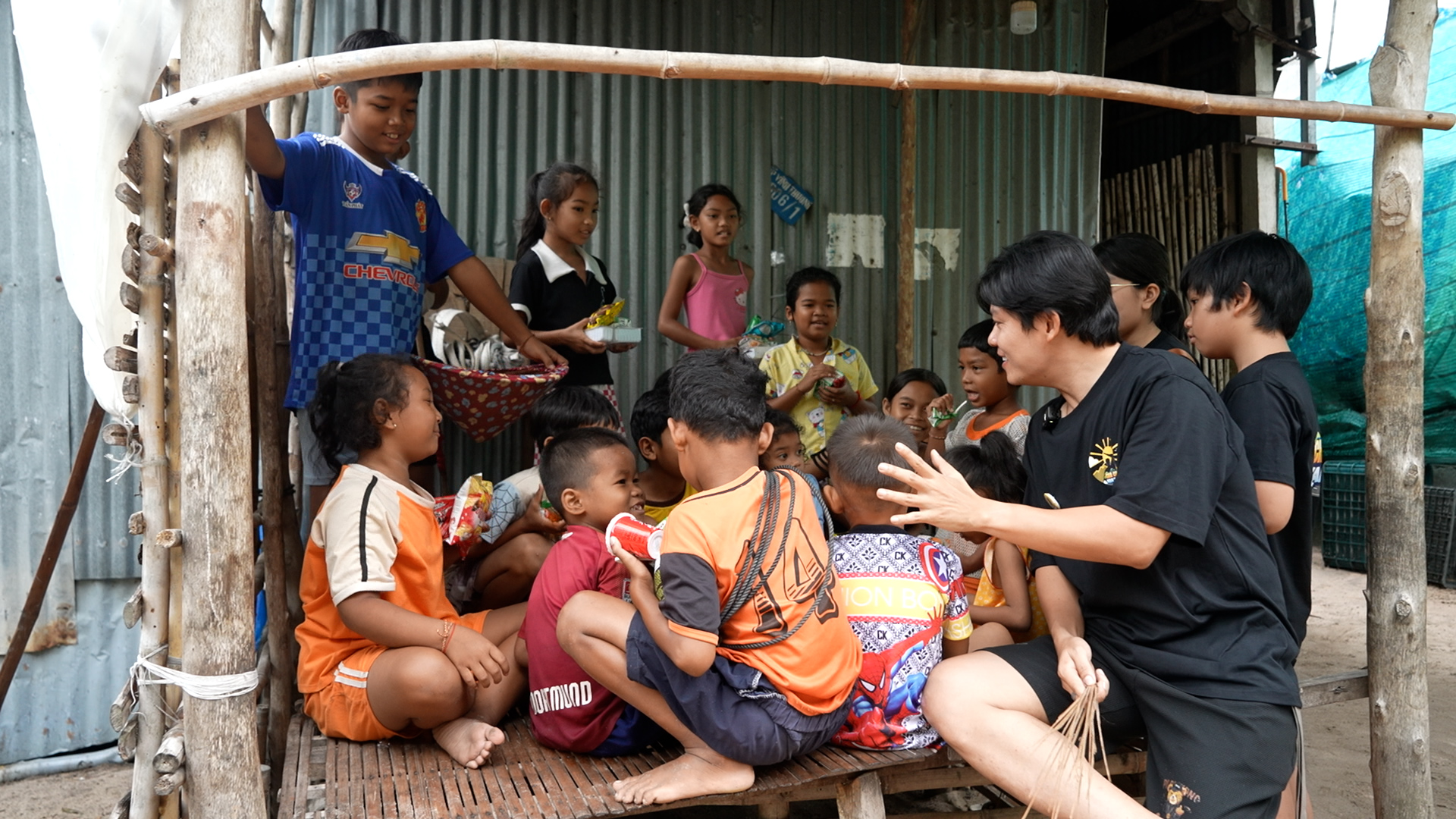 Nhạc sĩ Nguyễn Văn Chung: &ldquo;Chuyến đi với con l&agrave; để b&ugrave; đắp tuổi thơ cho ch&iacute;nh t&ocirc;i&rdquo;- Ảnh 8.