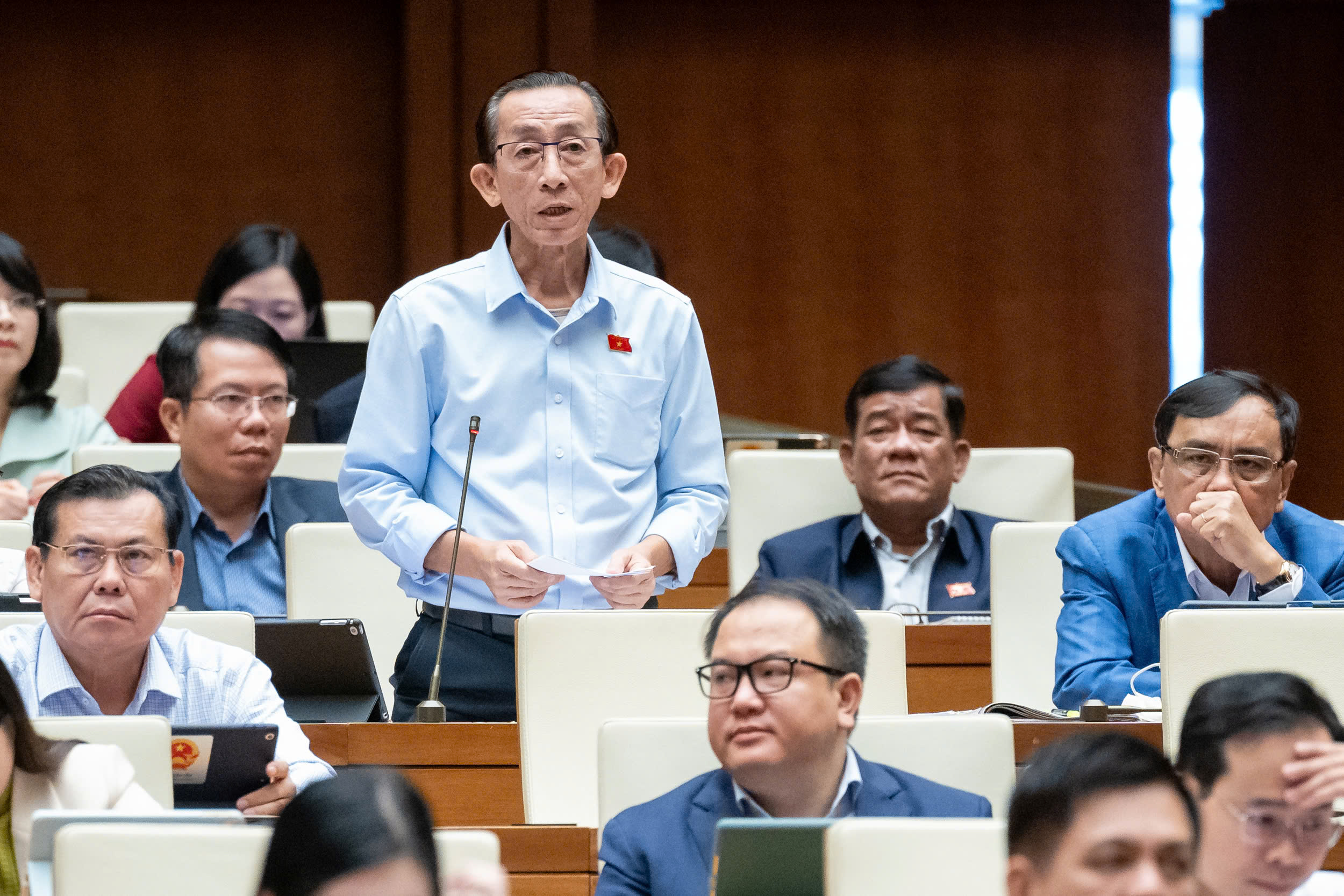 Ph&oacute; thủ tướng: Lương v&agrave; phụ cấp gần như kh&ocirc;ng tiết kiệm được- Ảnh 2.