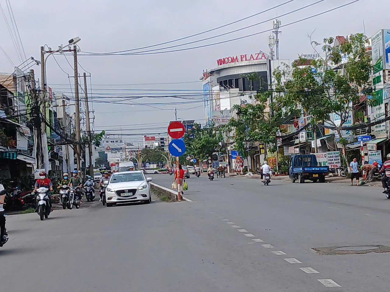 Những con đường bị &ldquo;thắt cổ chai&rdquo; ở trung t&acirc;m Cần Thơ- Ảnh 10.