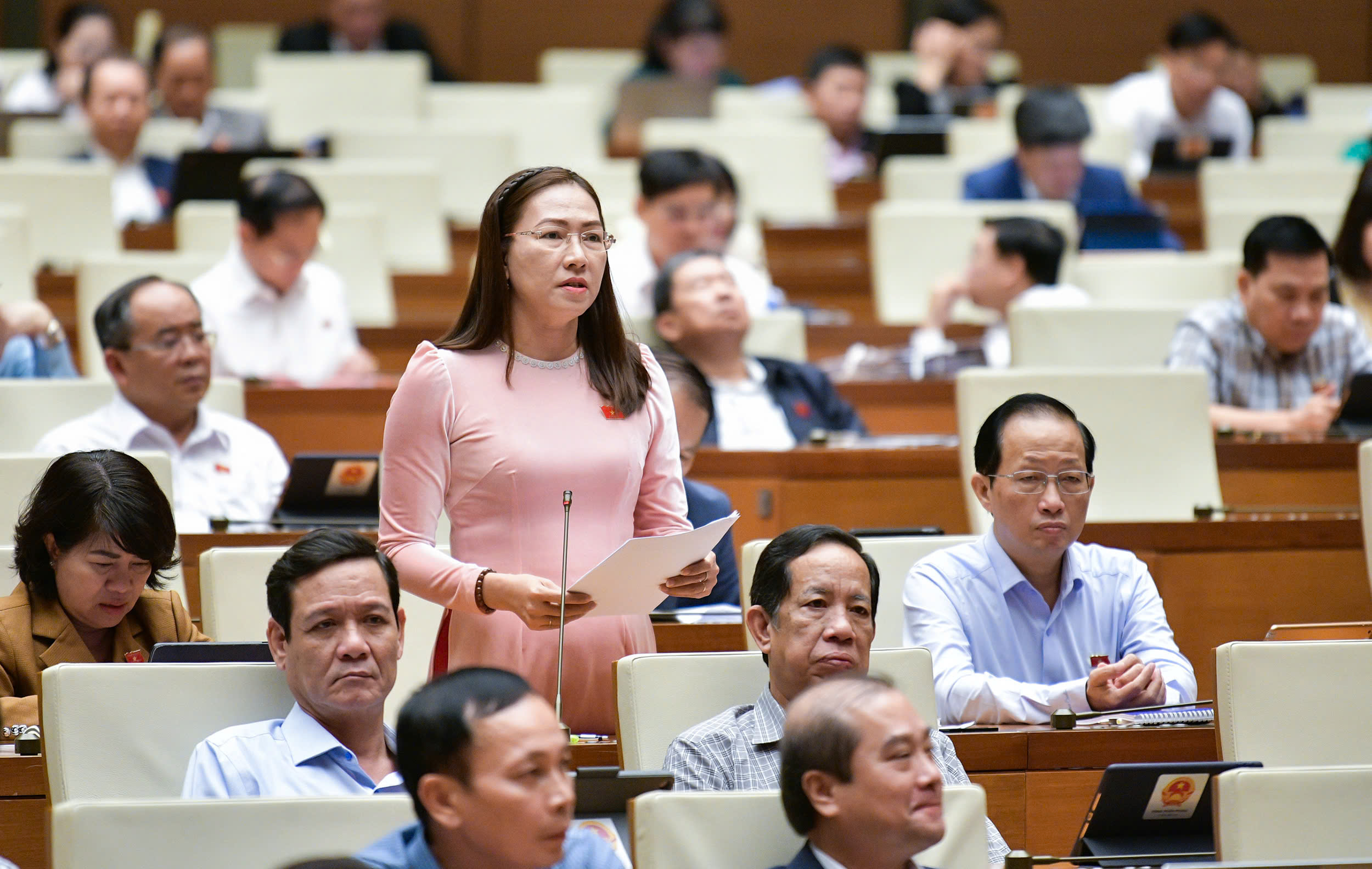 Đại tướng Phan Văn Giang l&yacute; giải quy định cấp tướng qu&acirc;n đội nghỉ hưu ở tuổi 60- Ảnh 2.
