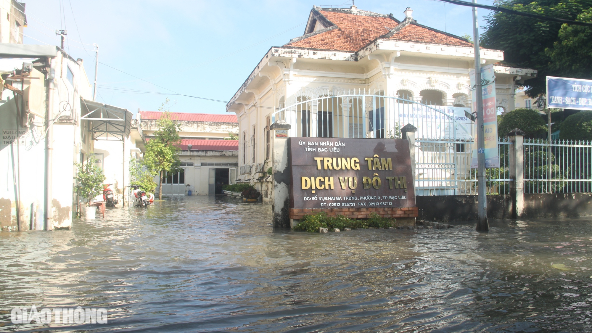 Bạc Li&ecirc;u: Vừa qua mưa lớn lại khổ với triều cường- Ảnh 1.